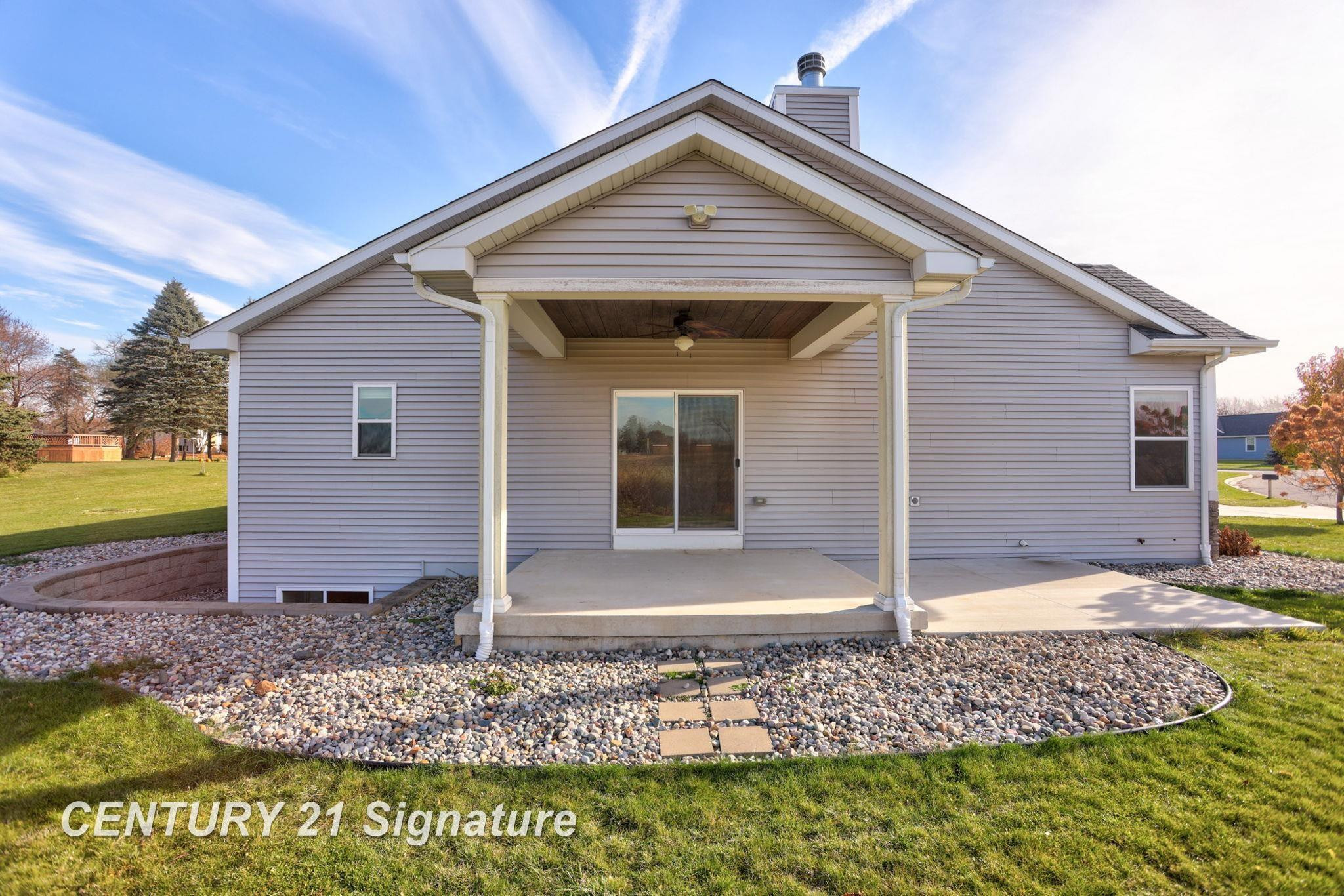 10060 Hemphill Drive, Freeland, MI 48623 — Photo 40