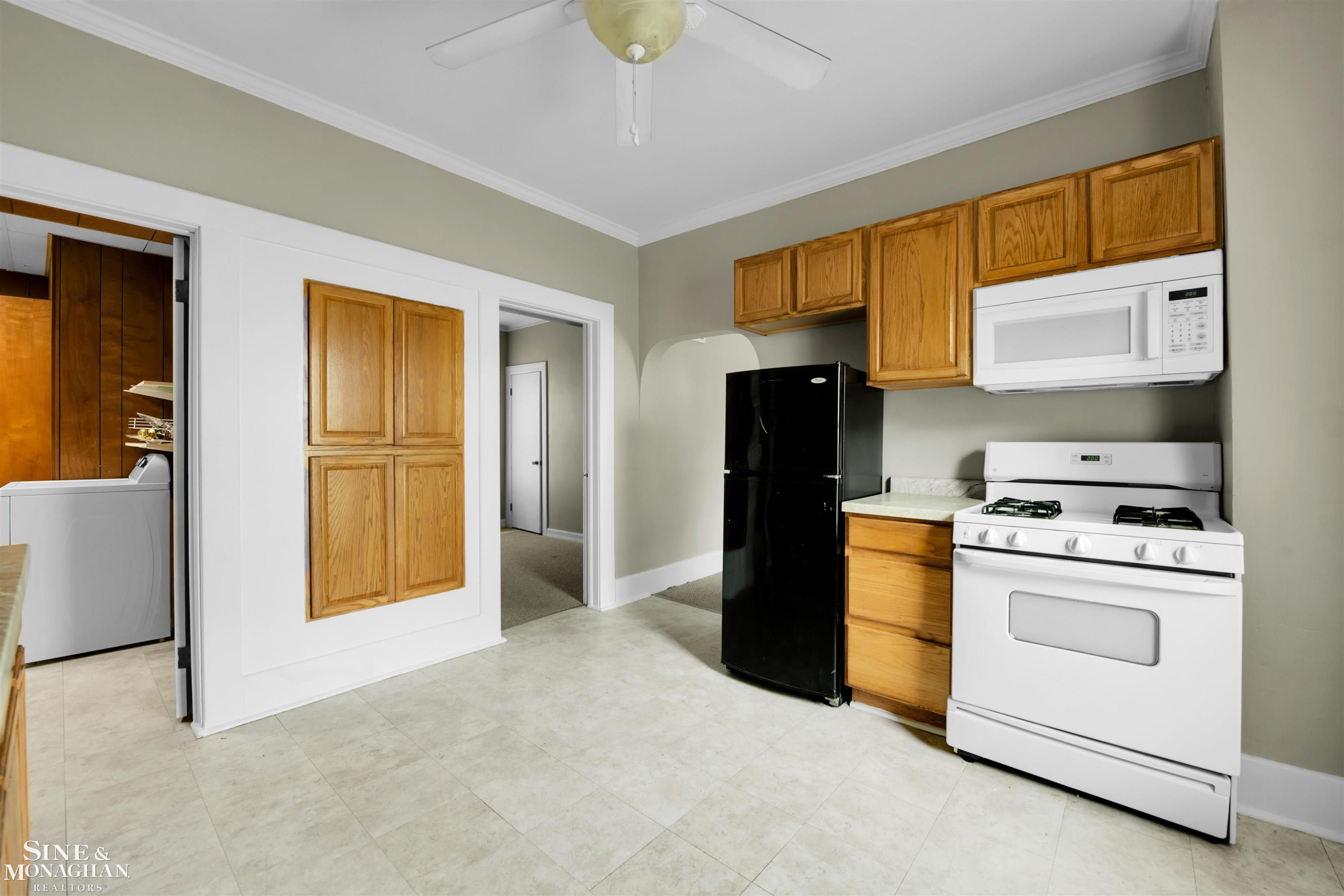 213 Muir Road, Grosse Pointe Farms, MI 48236 — Photo 8