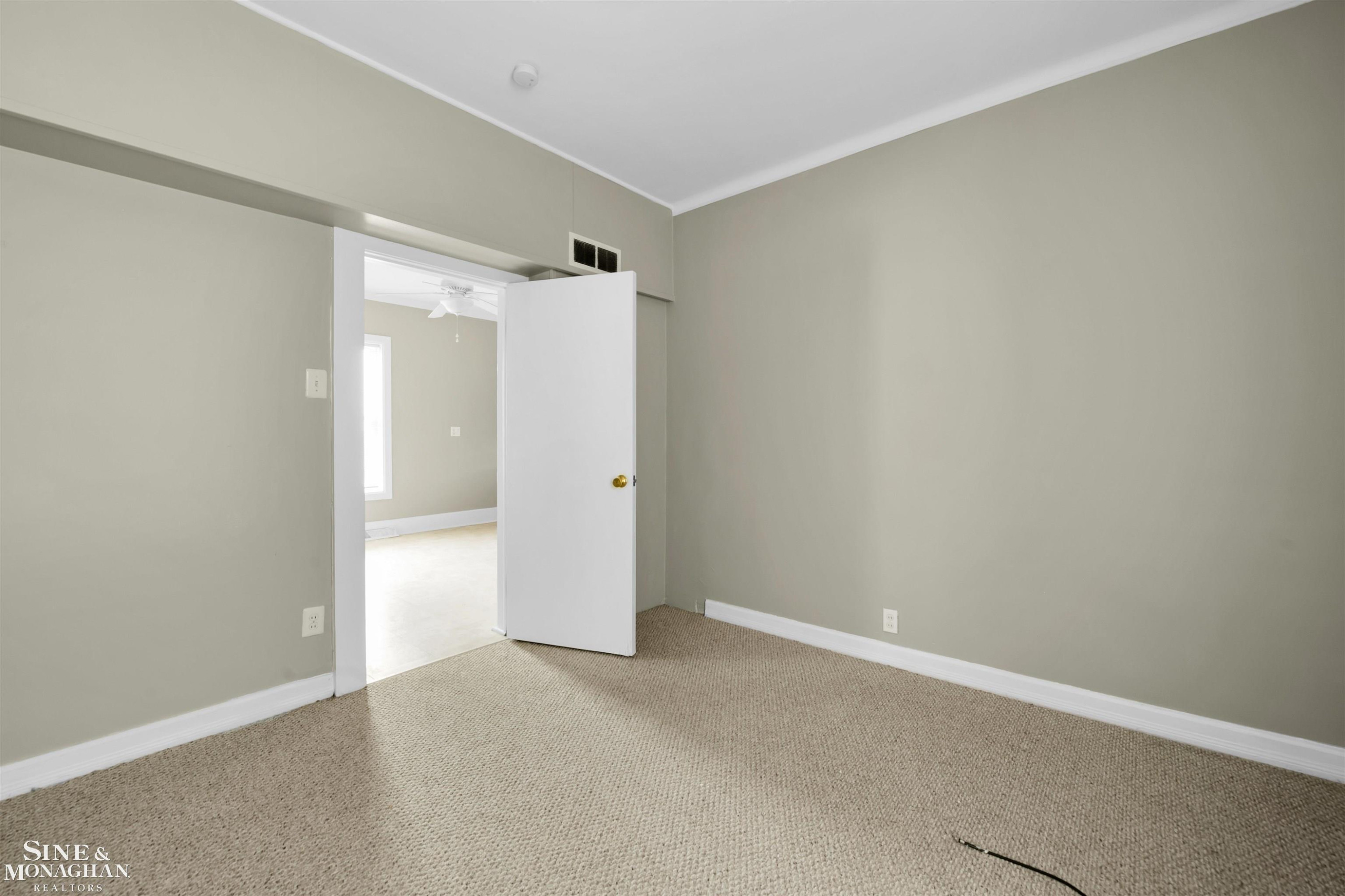 213 Muir Road, Grosse Pointe Farms, MI 48236 — Photo 10