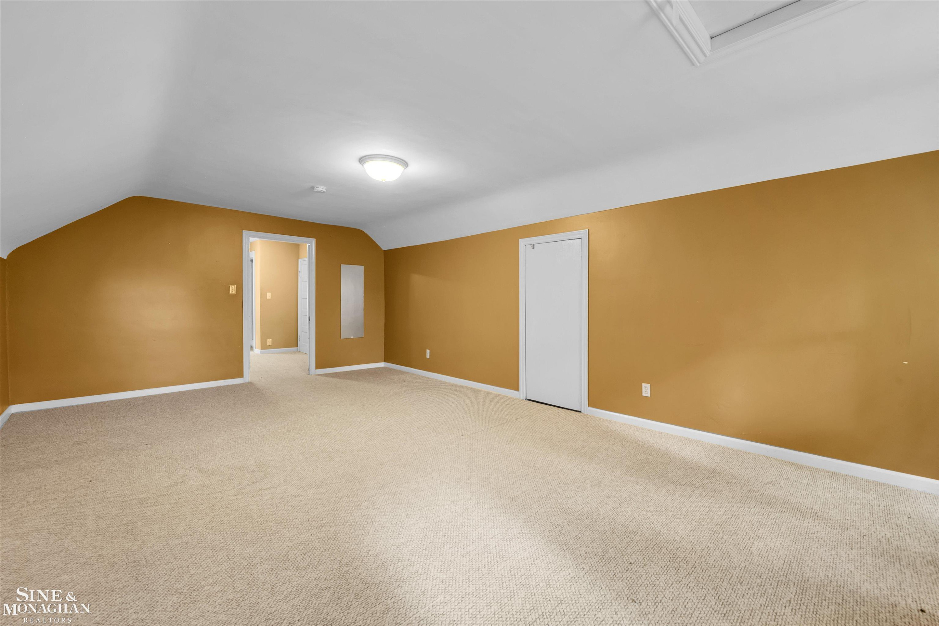 213 Muir Road, Grosse Pointe Farms, MI 48236 — Photo 15