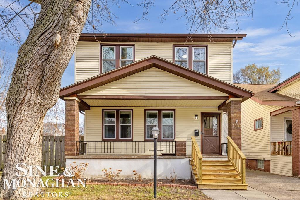 1332 Wayburn Street, Grosse Pointe Park, MI 48230 — front exterior