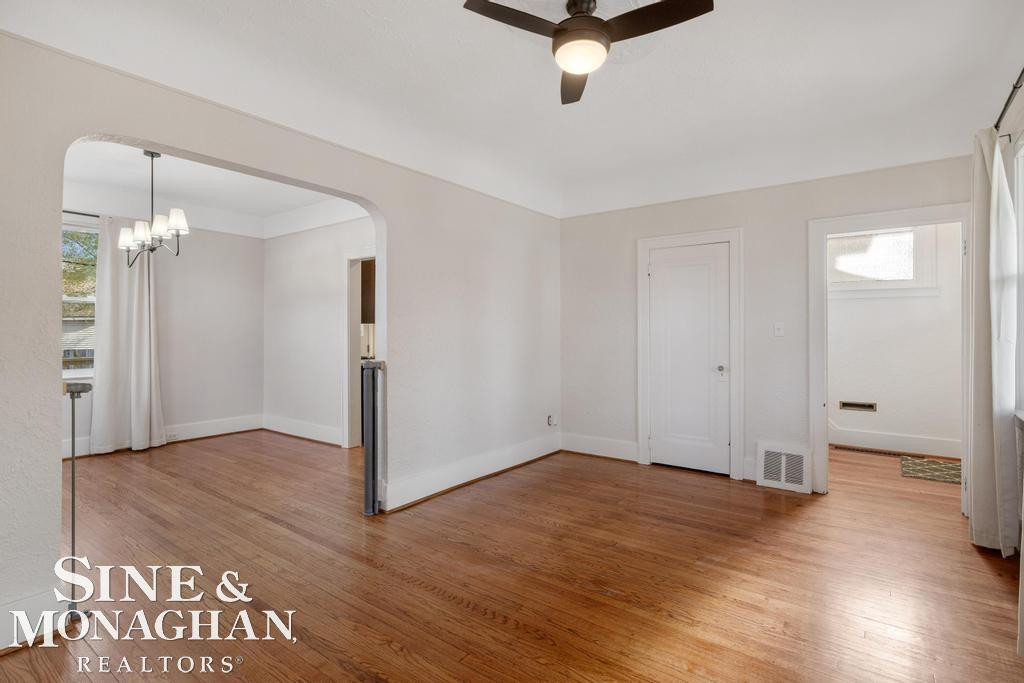 1332 Wayburn Street, Grosse Pointe Park, MI 48230 — Photo 4