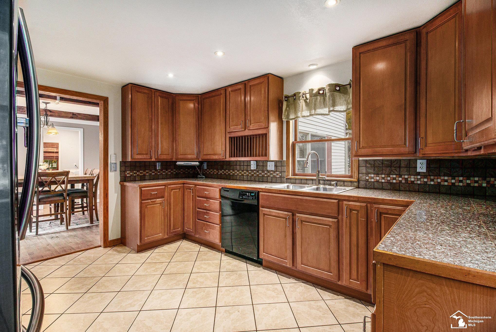 530 Beagle Road, Blissfield, MI 49228 — Photo 3