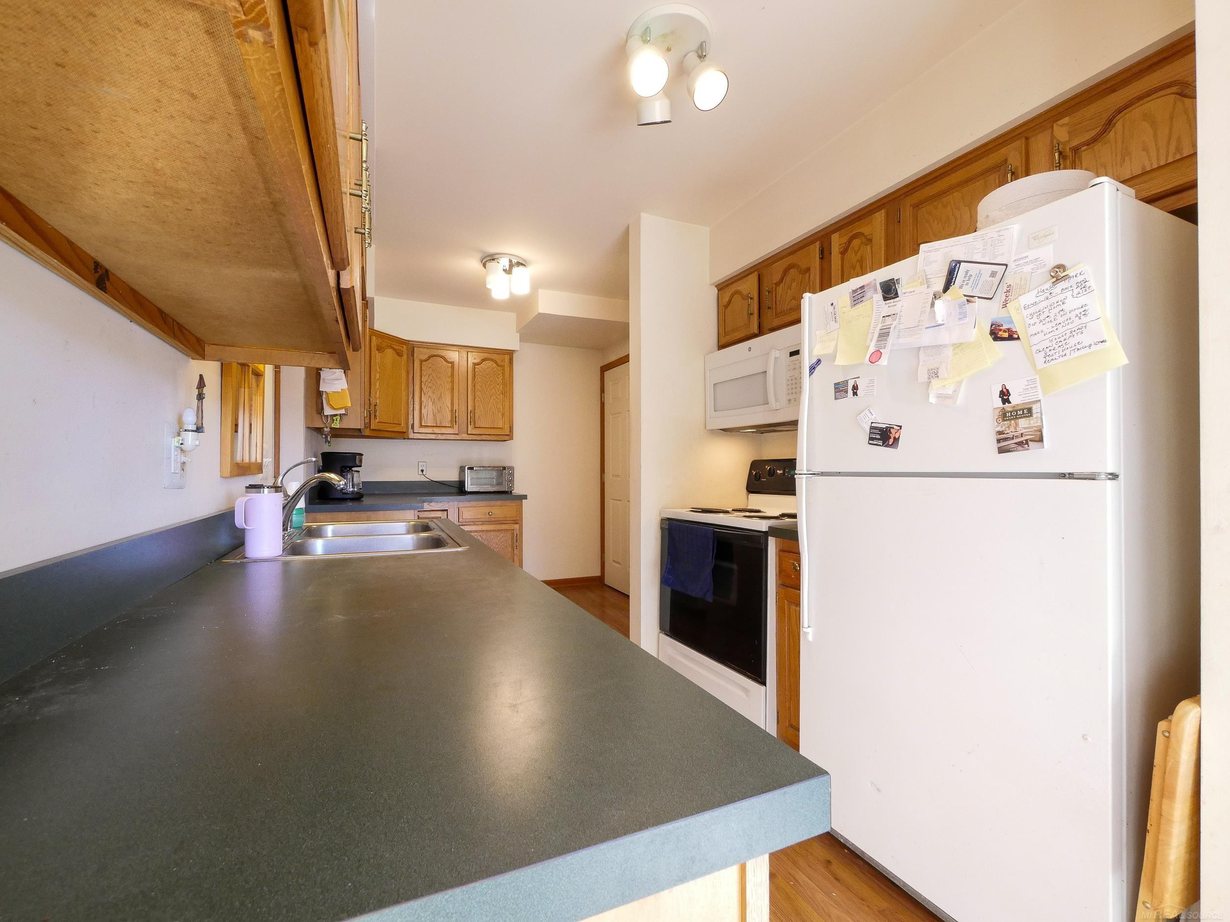 36835 Oakwood Lane, Richmond, MI 48062 — Photo 11