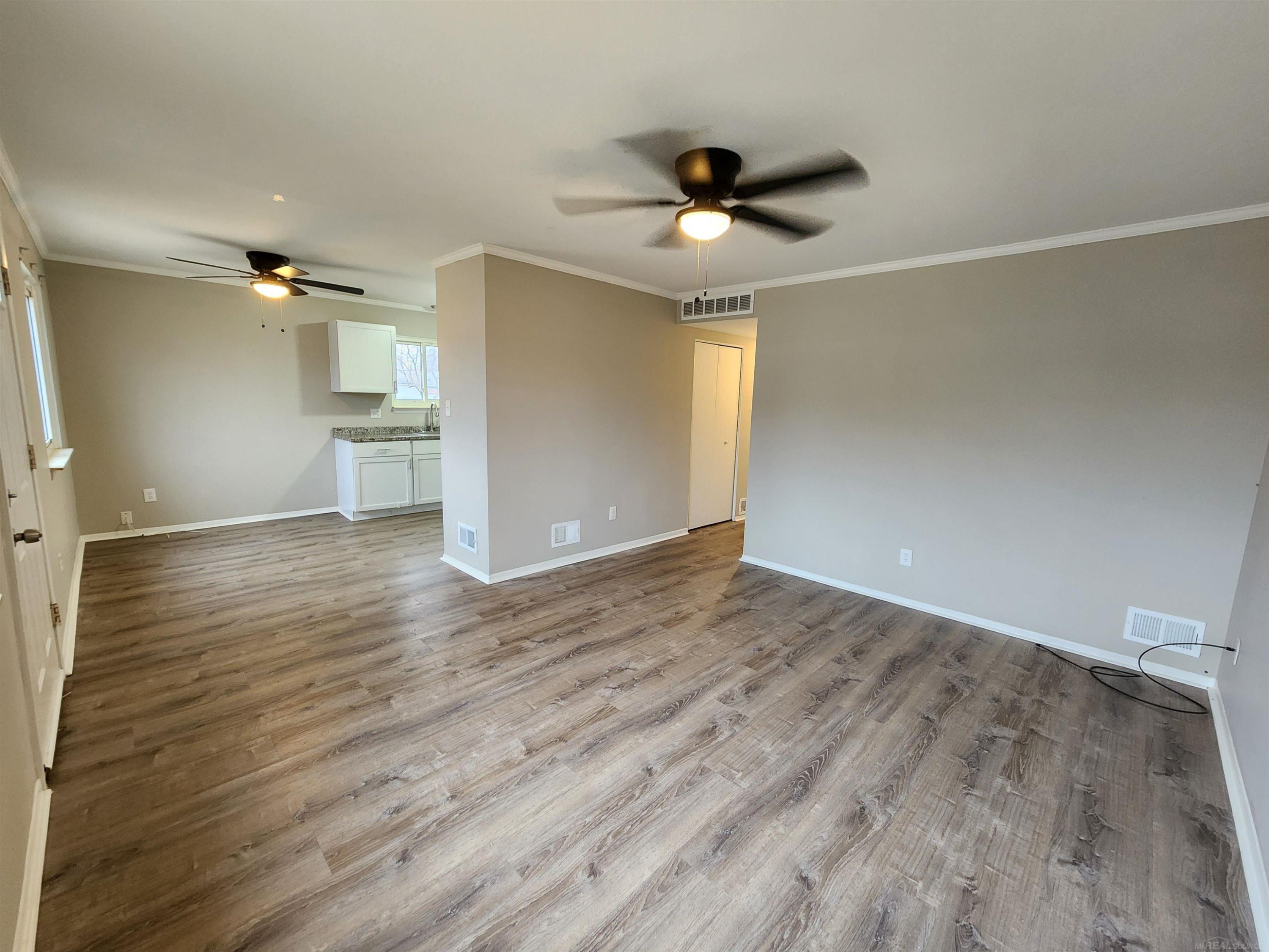 17405 Ivanhoe Street, Roseville, MI, 48066