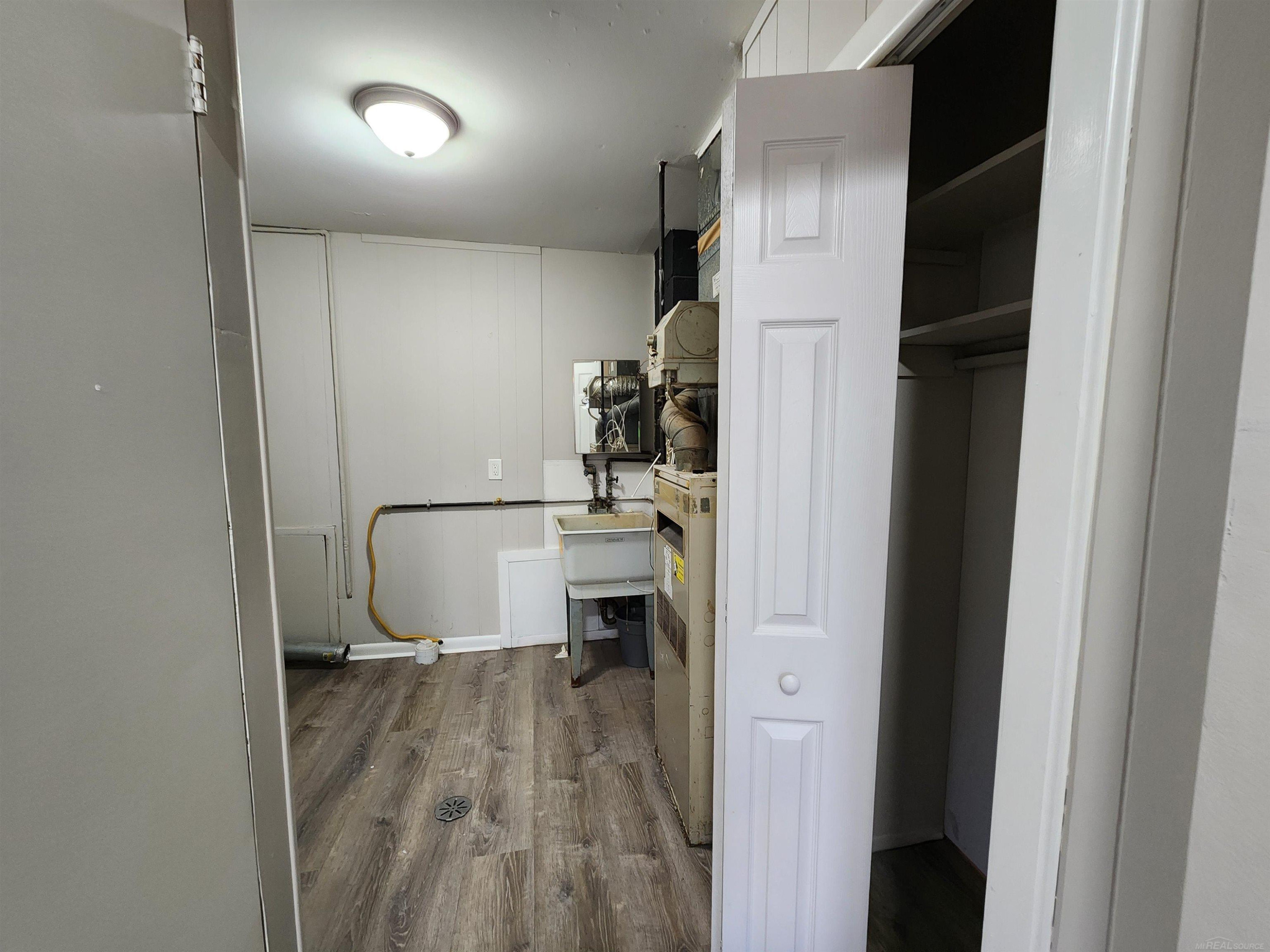 17405 Ivanhoe Street, Roseville, MI, 48066