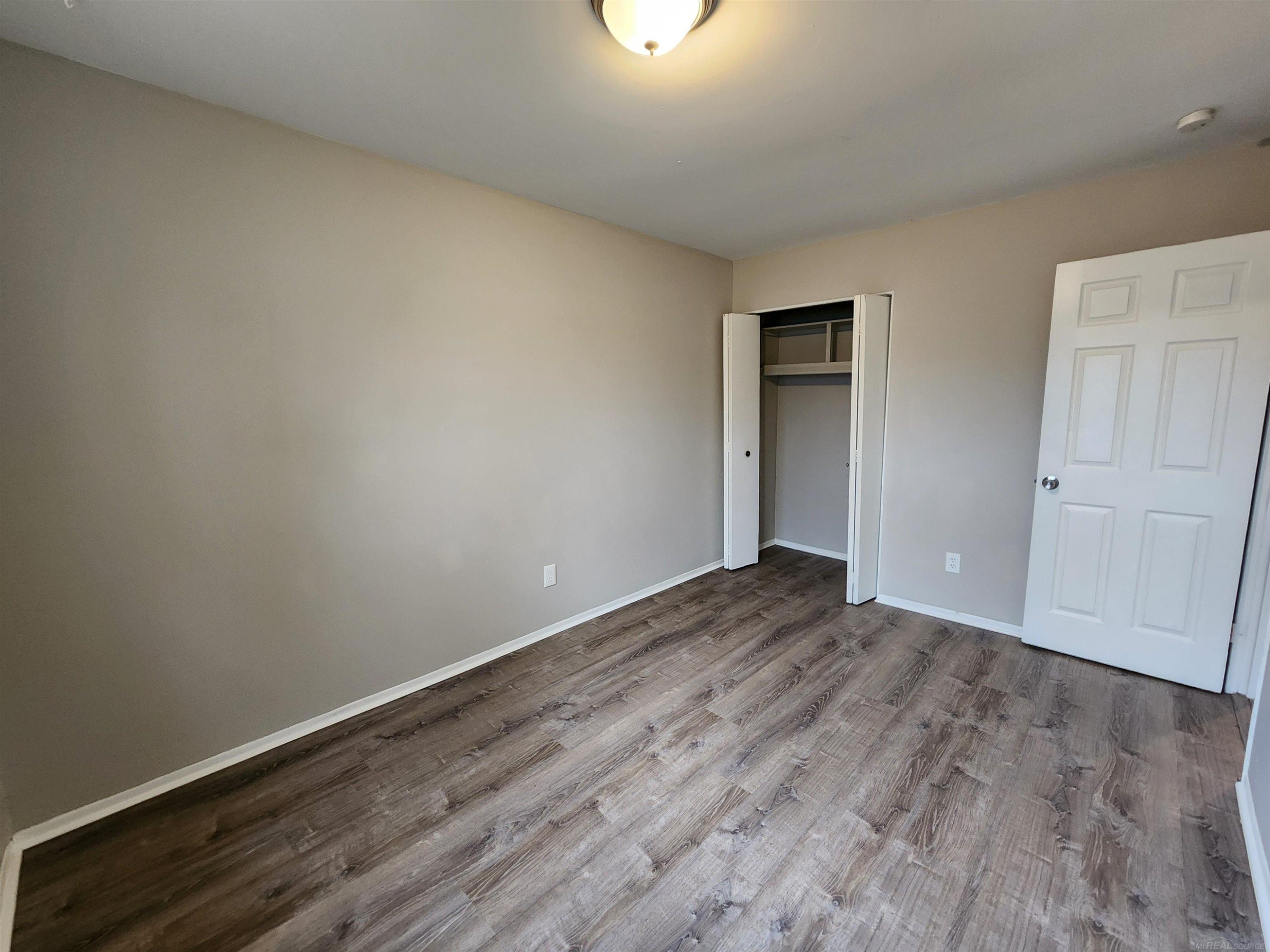 17405 Ivanhoe Street, Roseville, MI, 48066