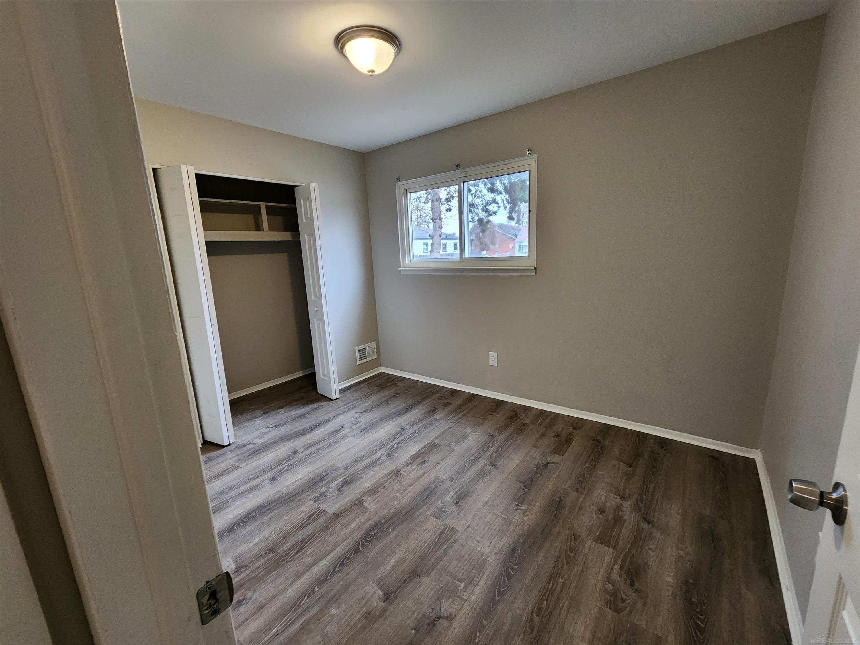 17405 Ivanhoe Street, Roseville, MI, 48066