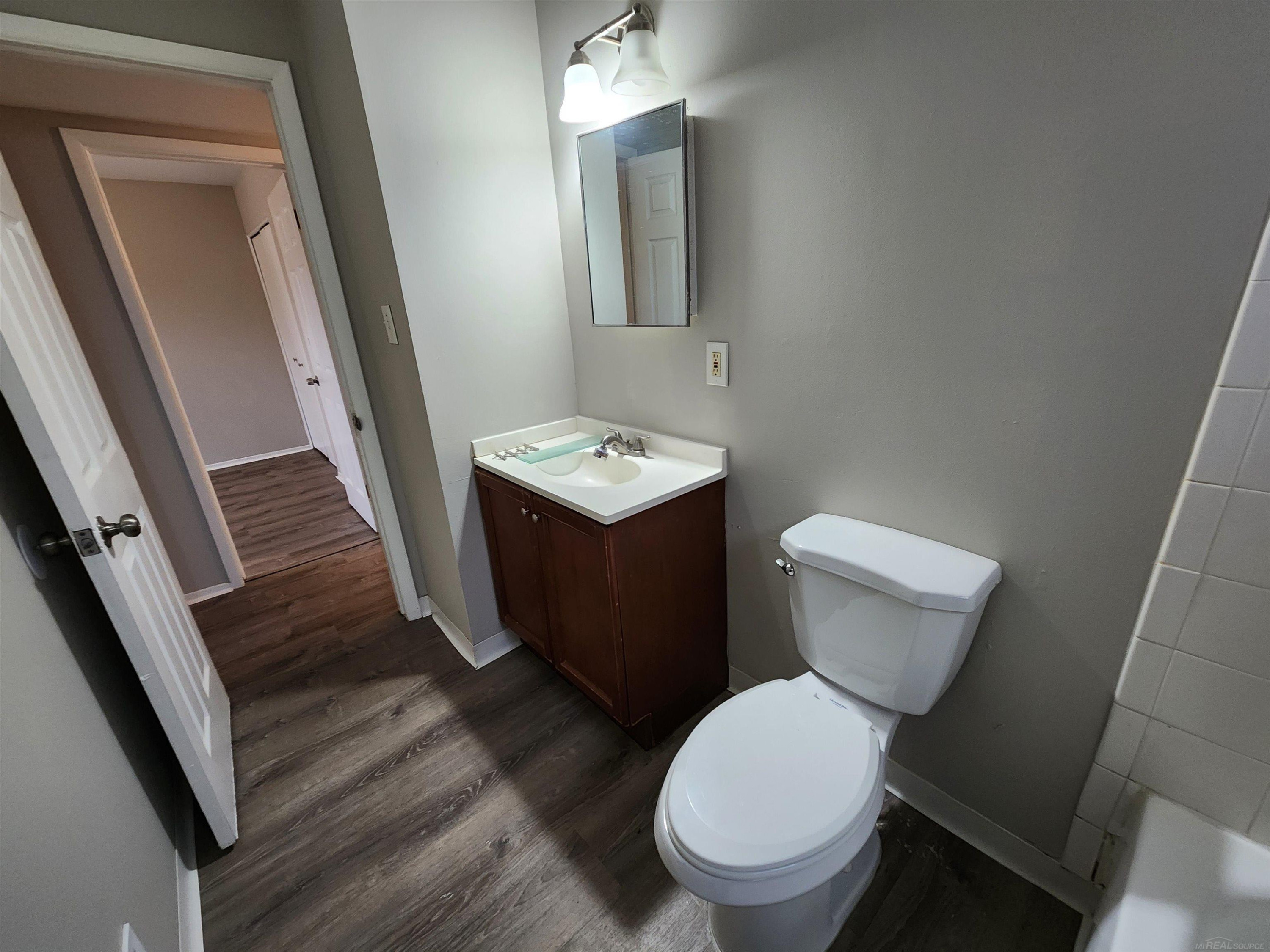 17405 Ivanhoe Street, Roseville, MI, 48066