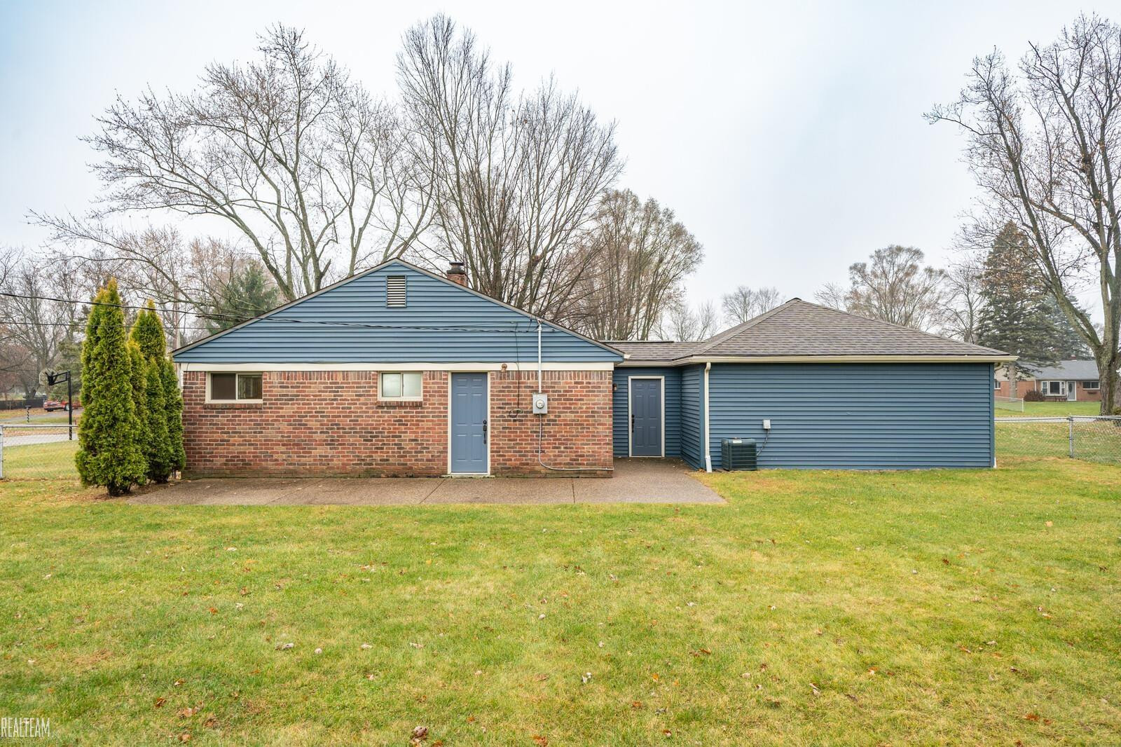 4916 Rioview Drive, Clarkston, MI — Photo 23