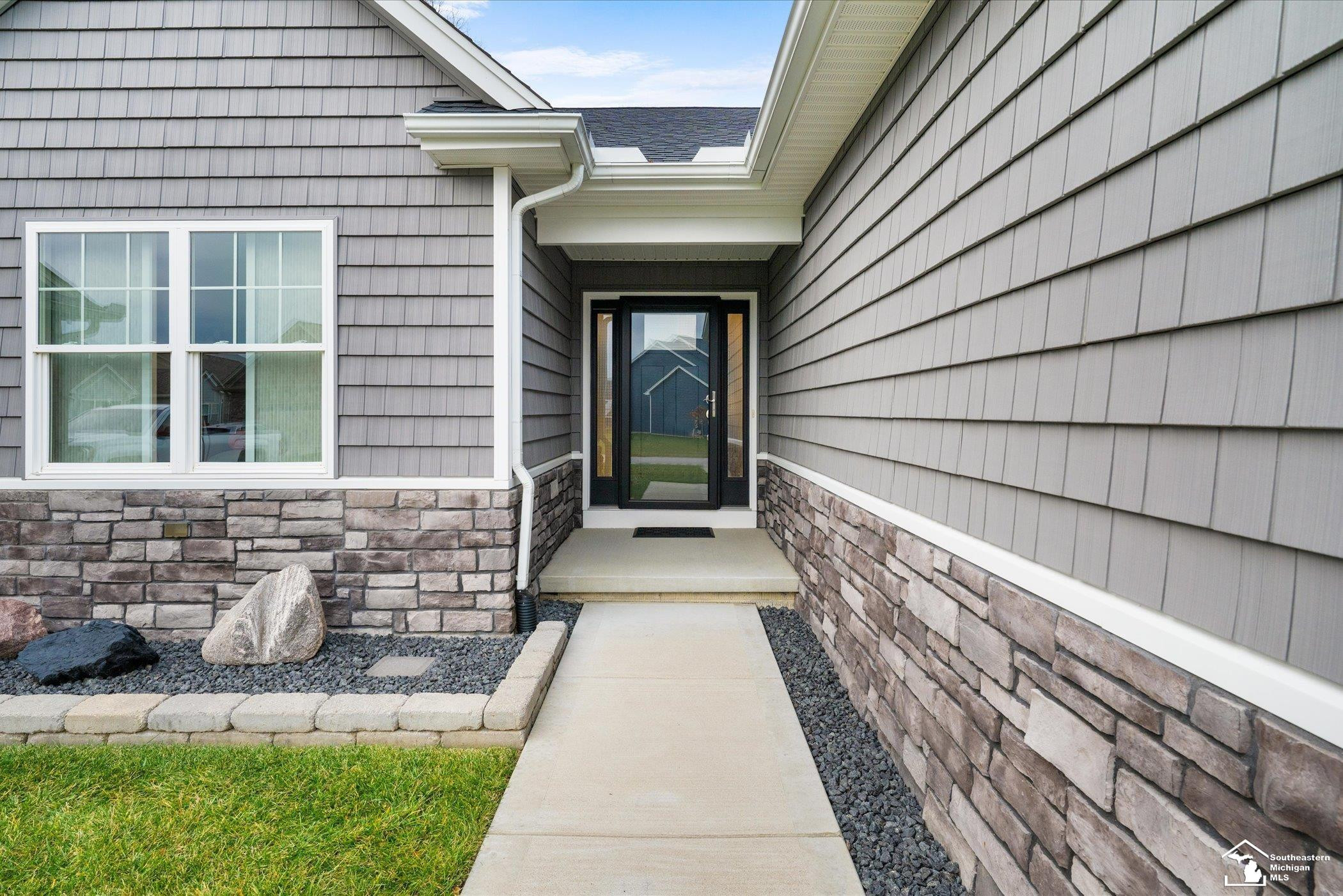 6890 Summerlyn Lakes Drive, Lambertville, MI 48144 — Photo 3