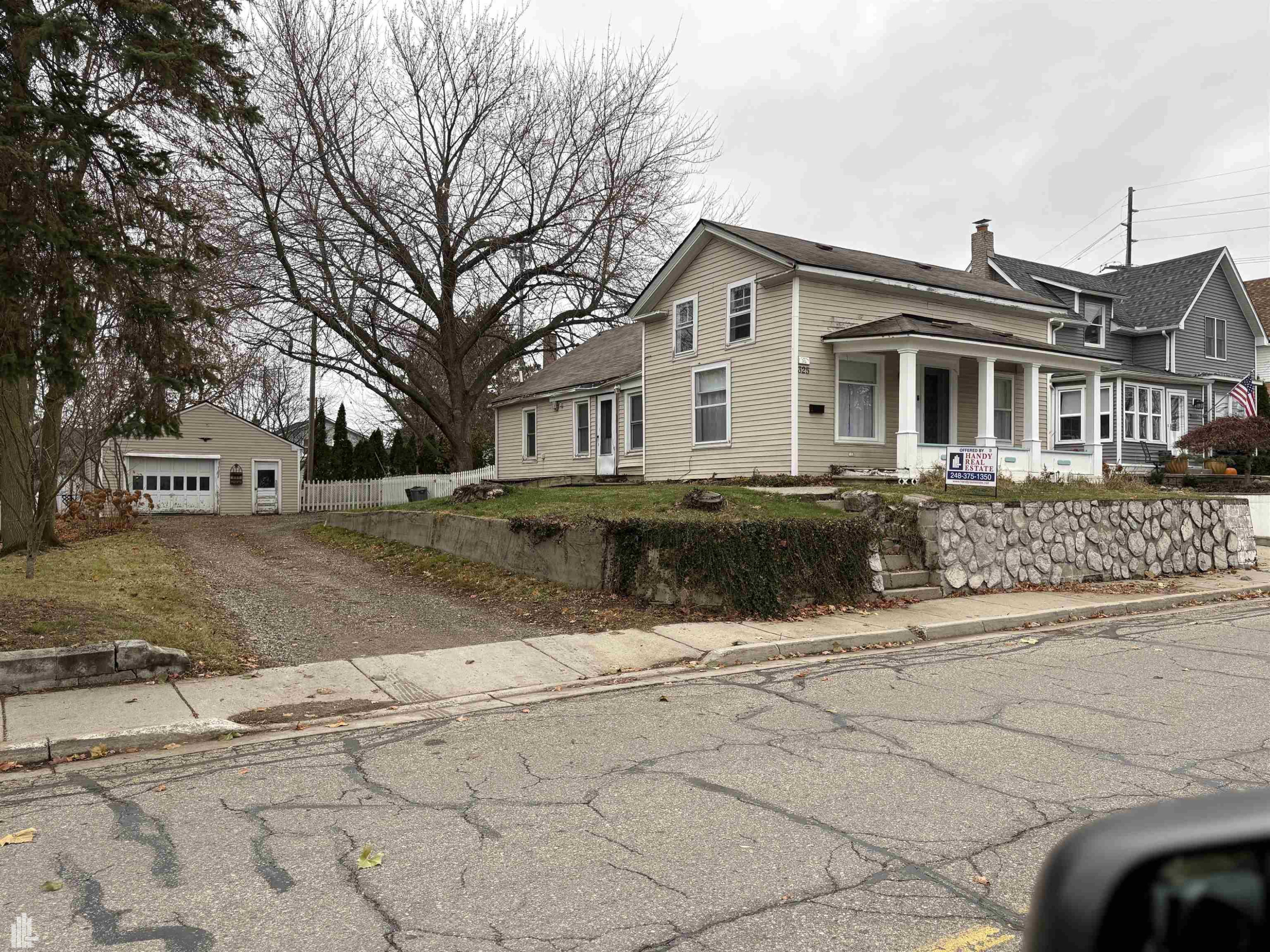 325 N Broadway Street, Lake Orion, MI 48362 — Photo 2