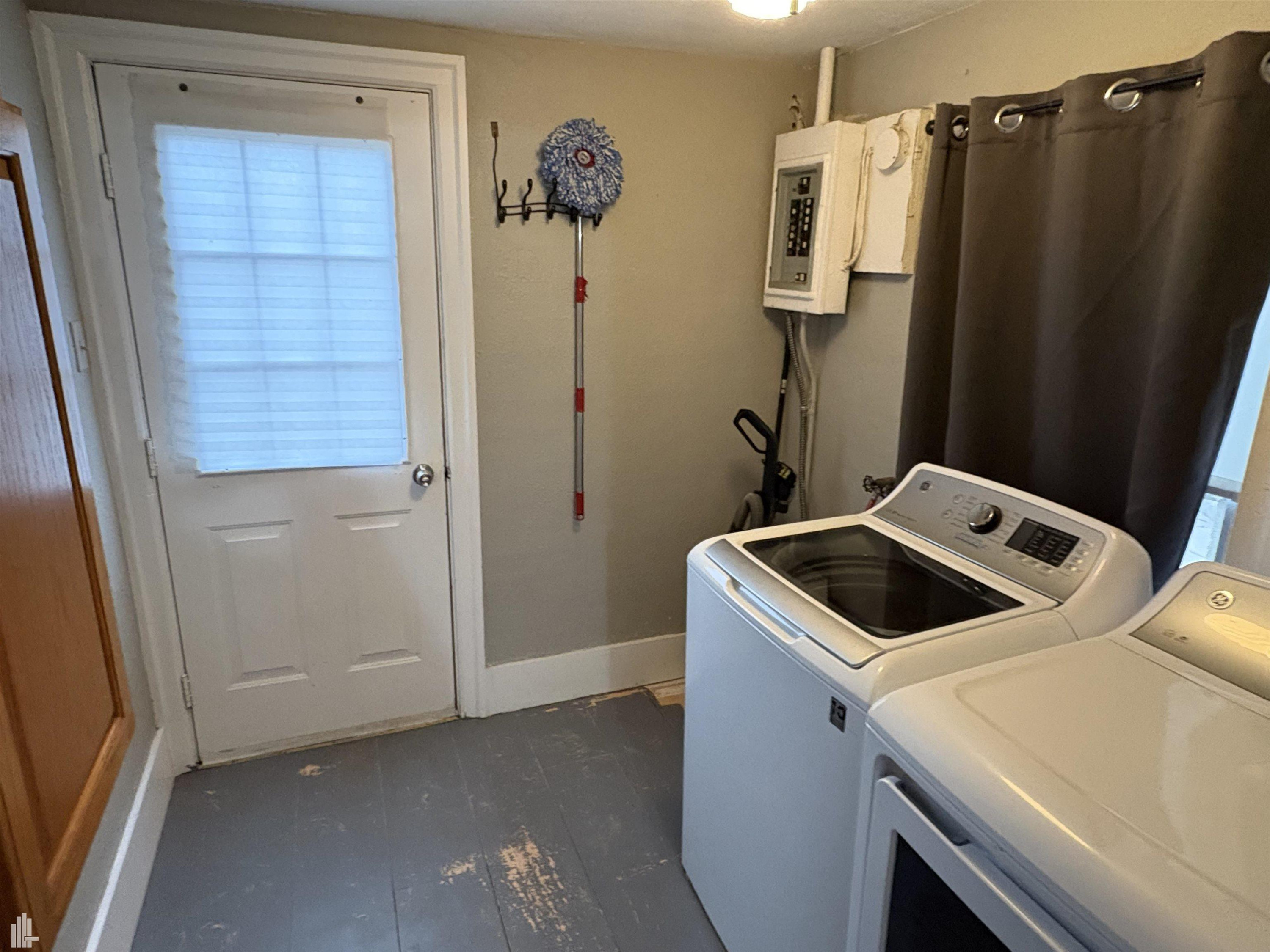325 N Broadway Street, Lake Orion, MI 48362 — Photo 21