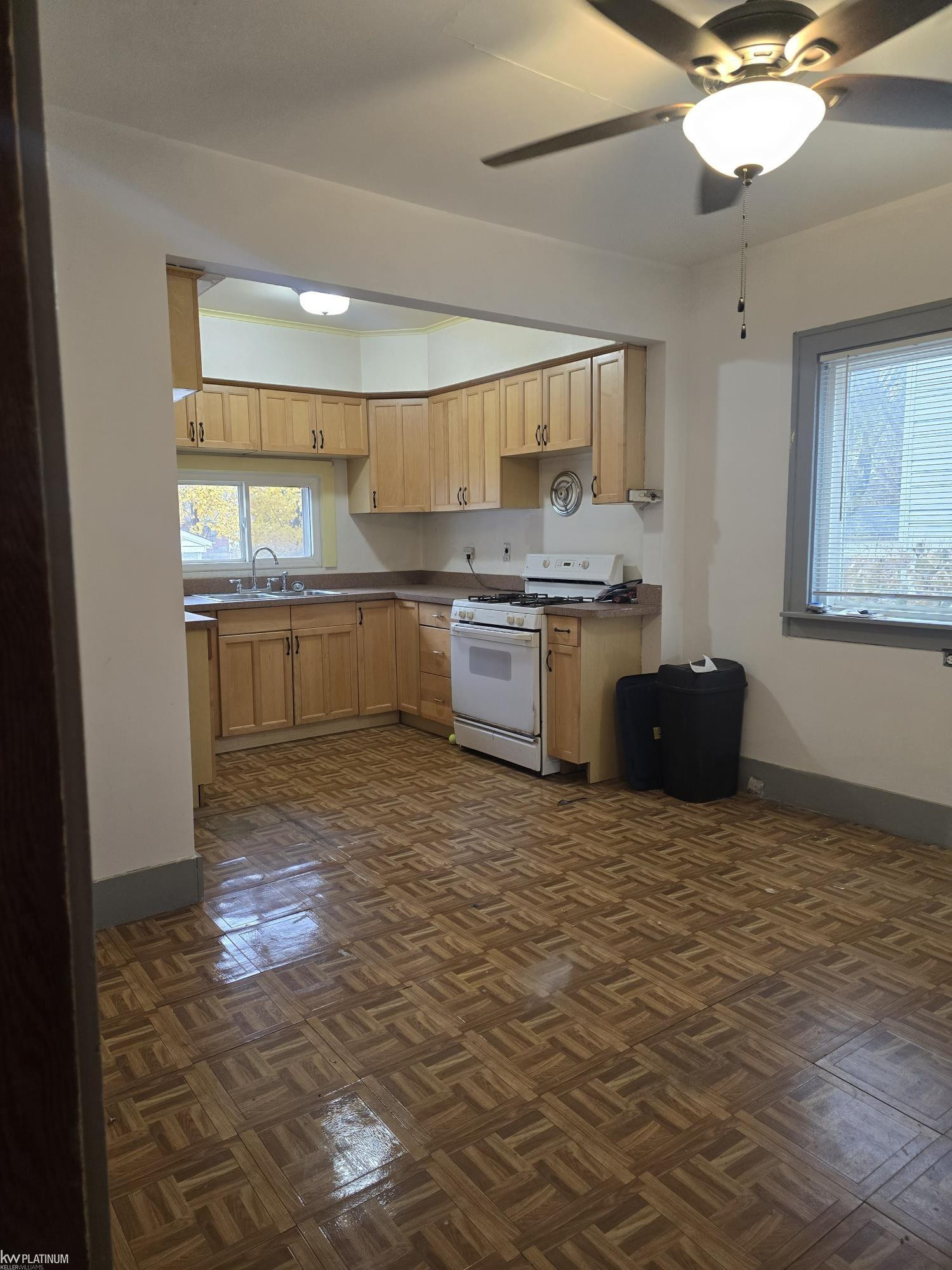 8071 Harding Street, Center Line, MI 48015 — Photo 12