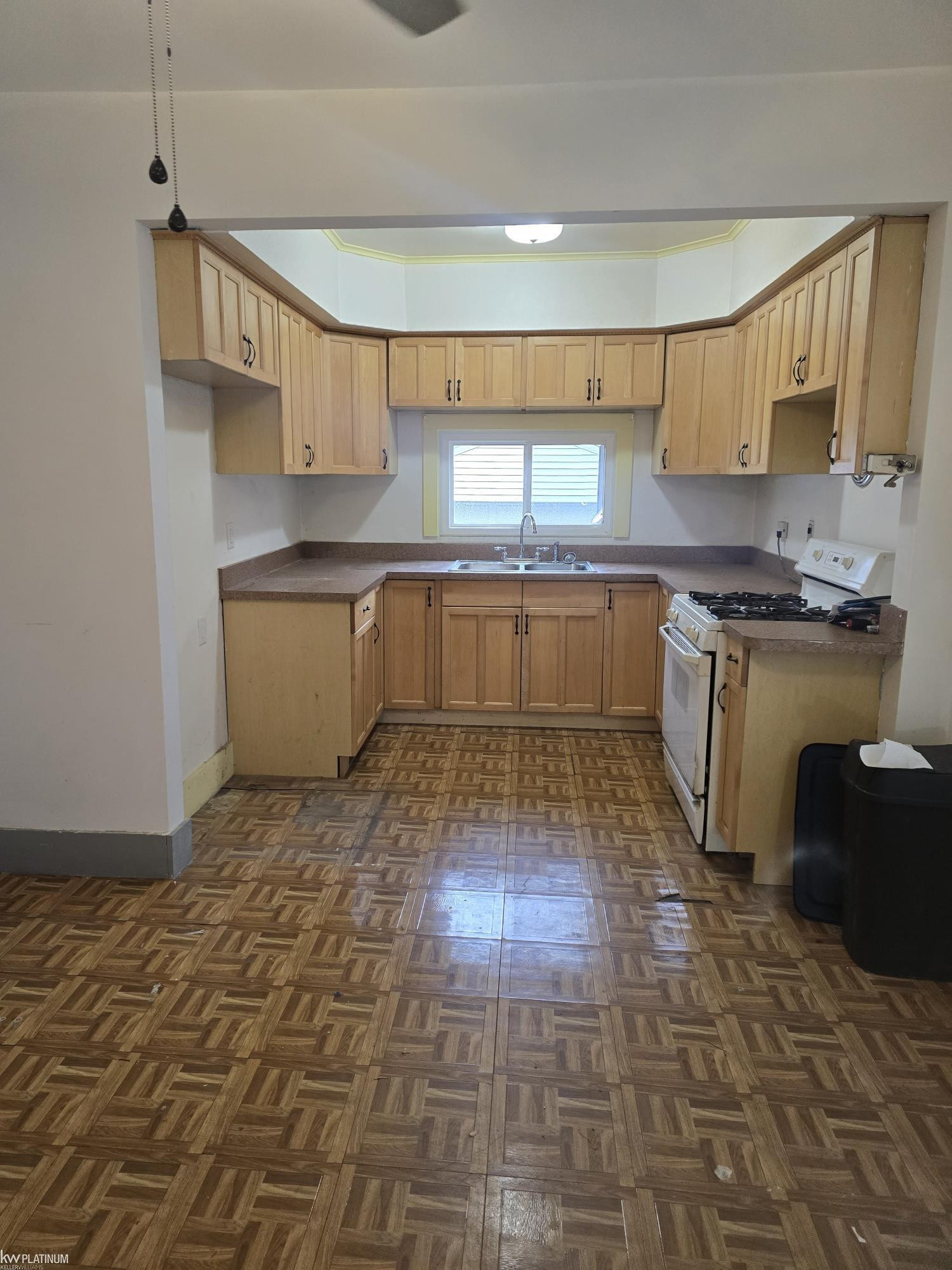 8071 Harding Street, Center Line, MI 48015 — Photo 13