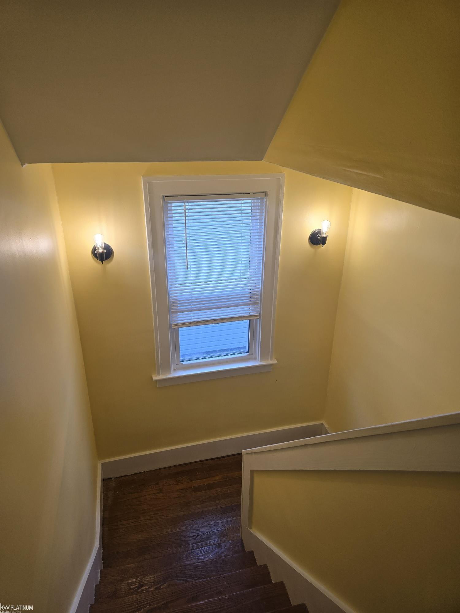8071 Harding Street, Center Line, MI 48015 — Photo 19