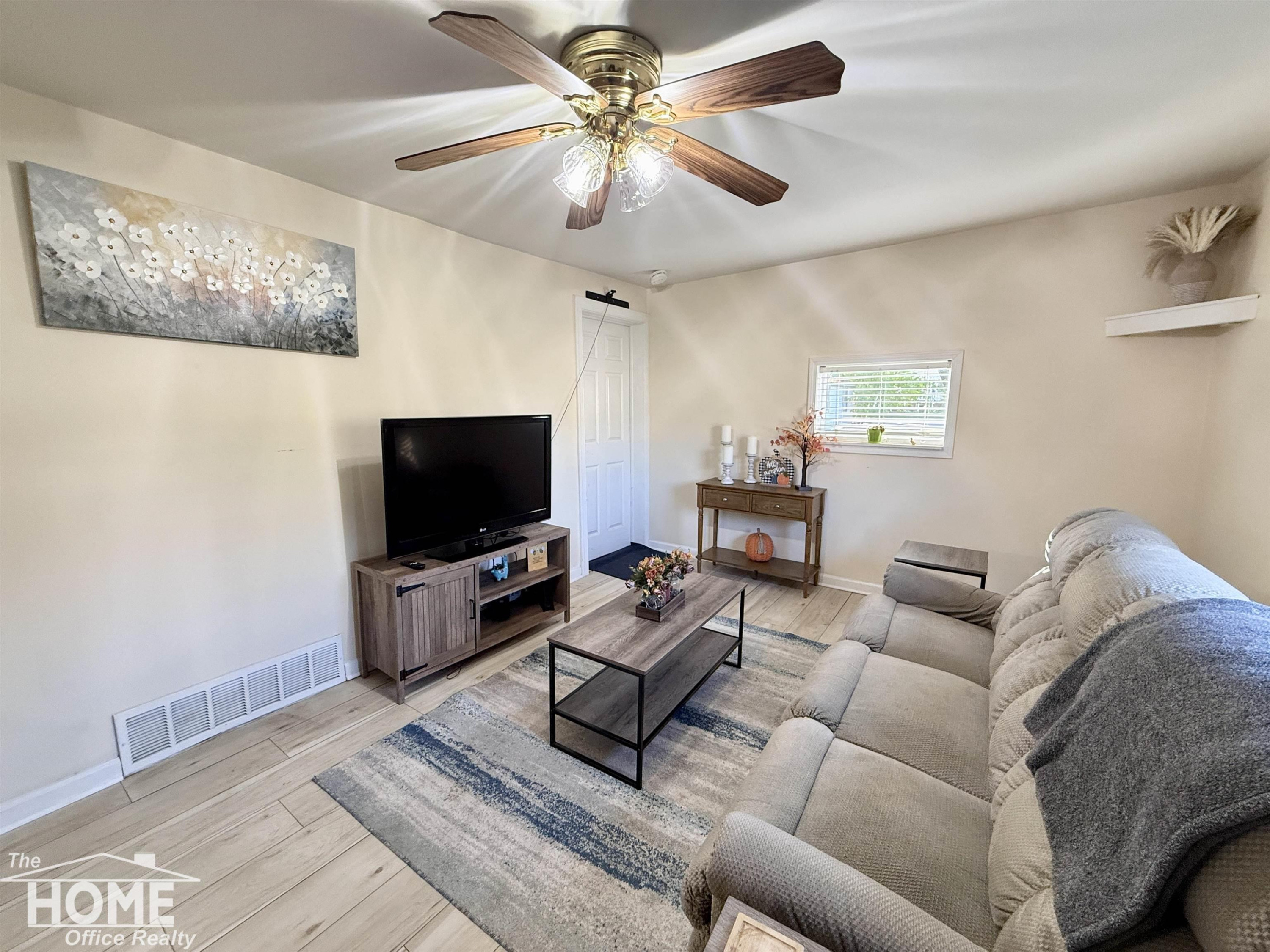 104 E Perry Street, Durand, MI 48429 — Photo 4