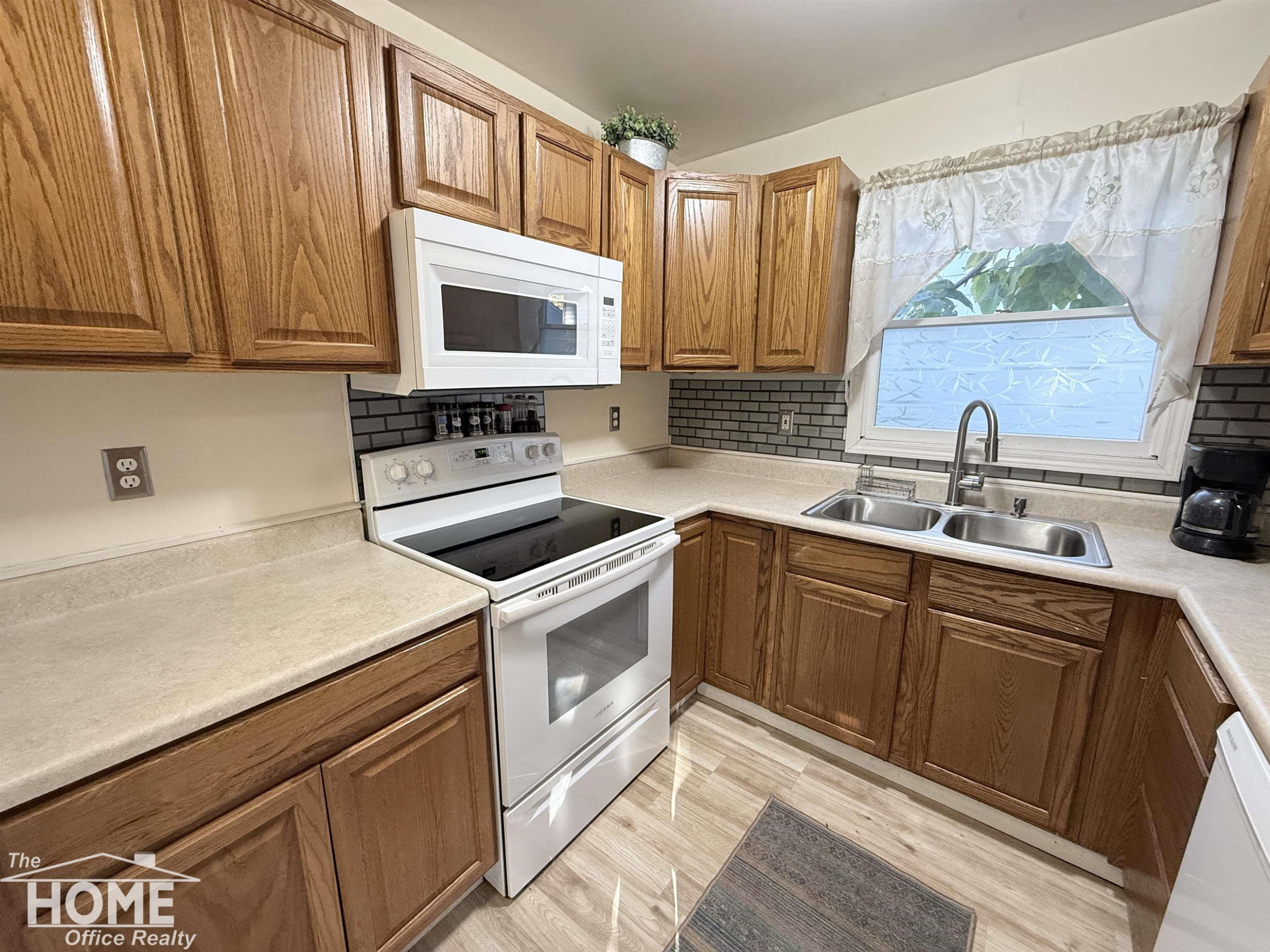 104 E Perry Street, Durand, MI 48429 — Photo 10