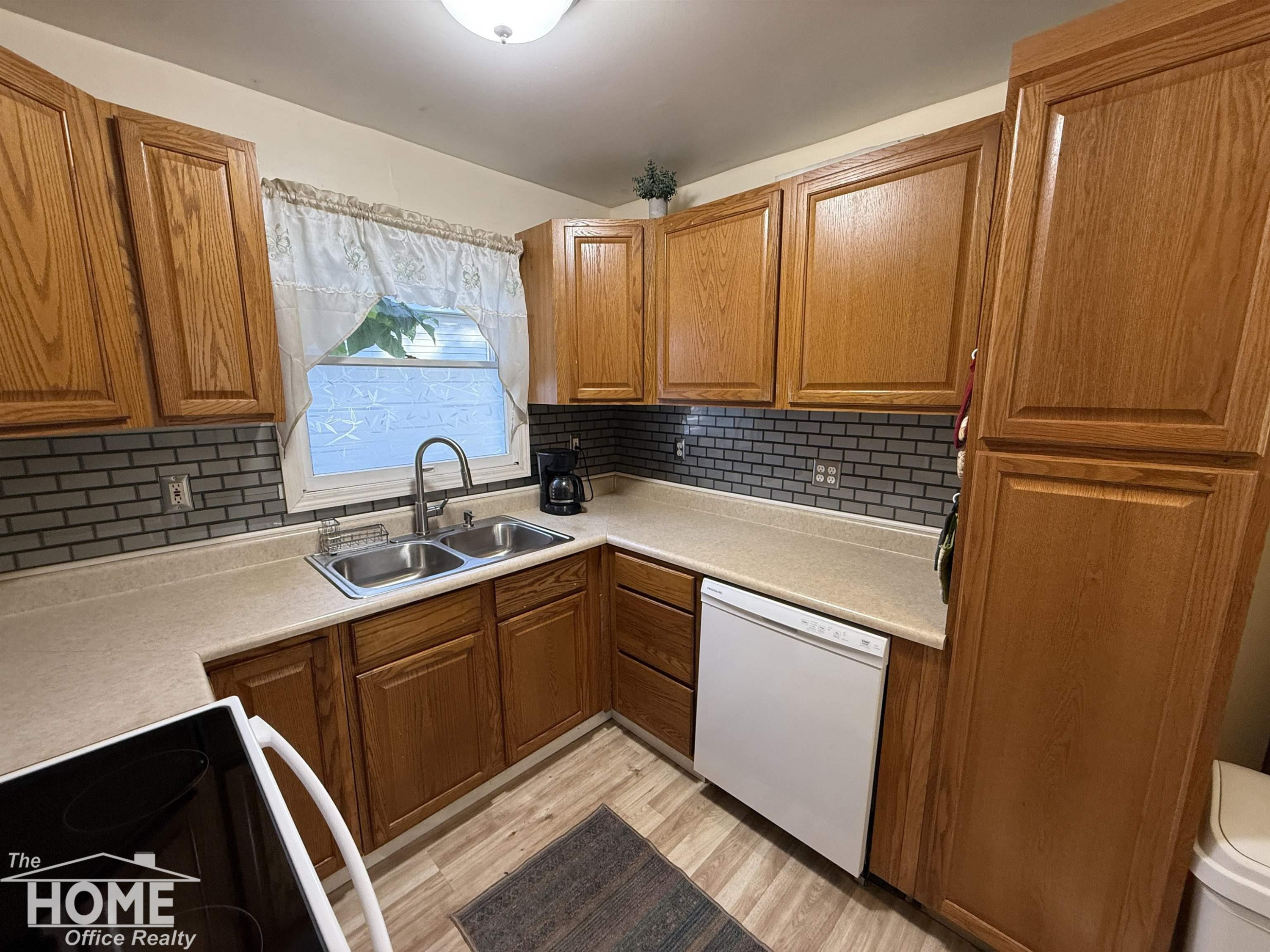 104 E Perry Street, Durand, MI 48429 — Photo 11