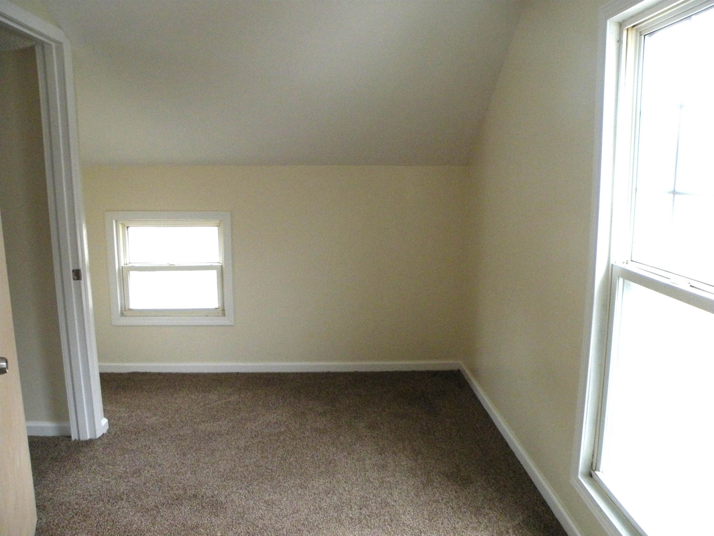 111 S Oak Street, Durand, MI 48429 — Photo 16