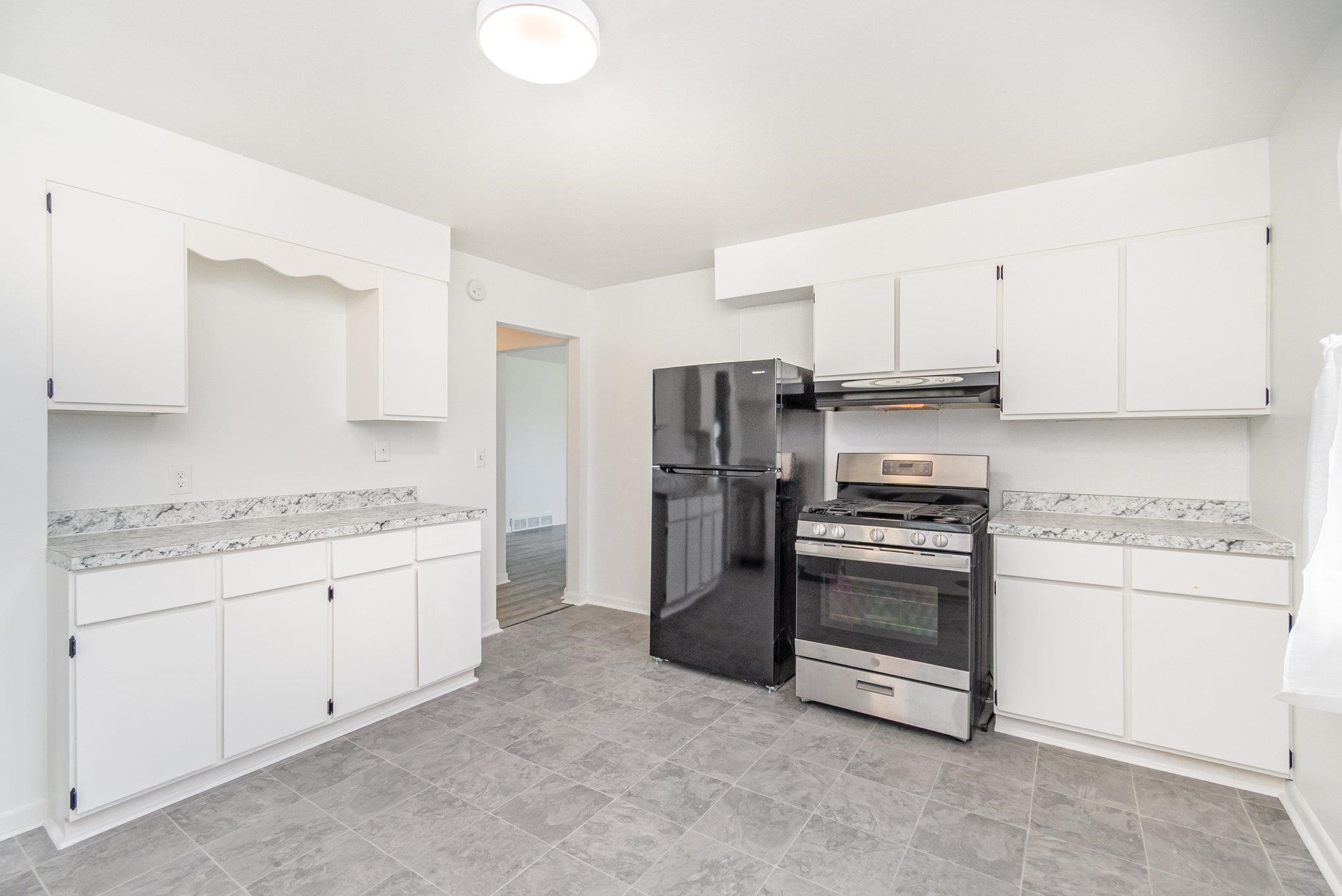 2306 S Farragut Street, Bay City, MI 48708 — Photo 7