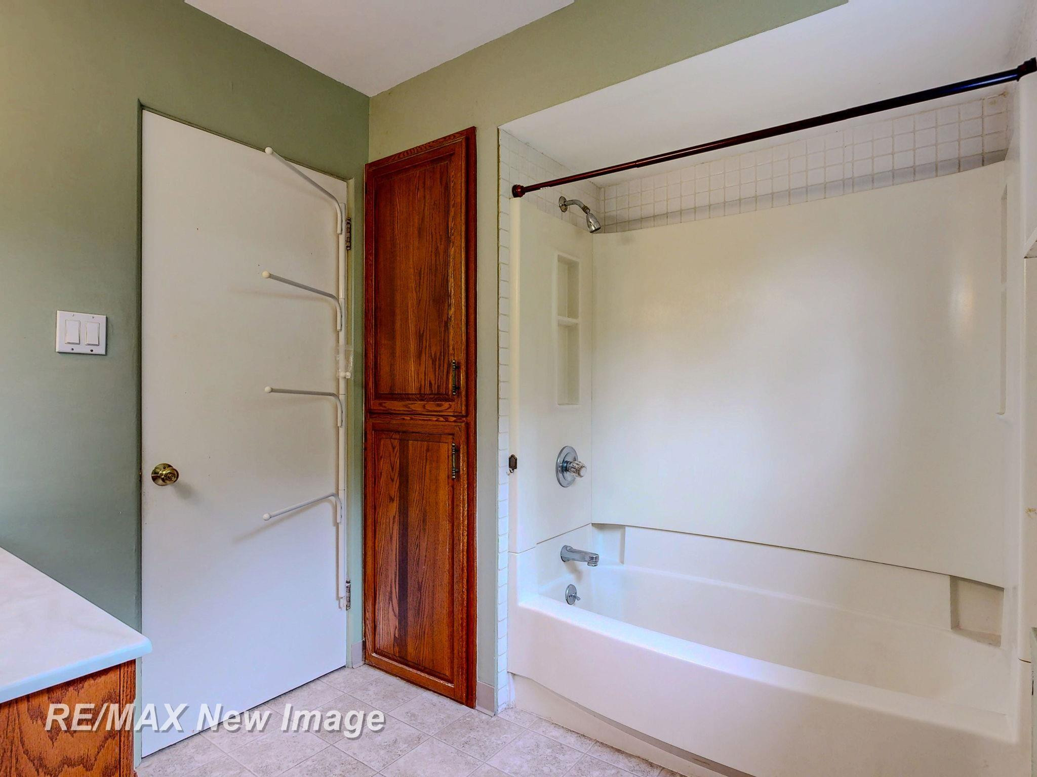 3927 State Street, Bridgeport, MI 48722 — Photo 27