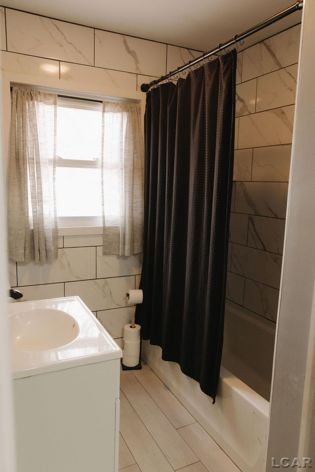 2281 Fairview Drive, Adrian, MI 49221 — Photo 18