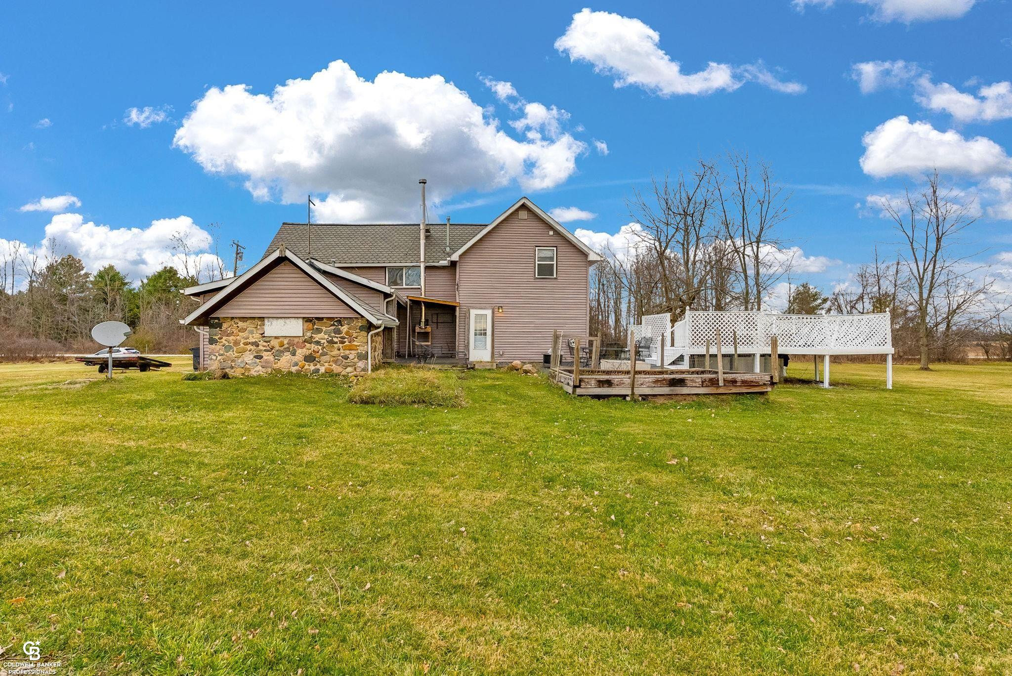 8179 Gibbons Road, Grant, MI 48032 — Photo 7