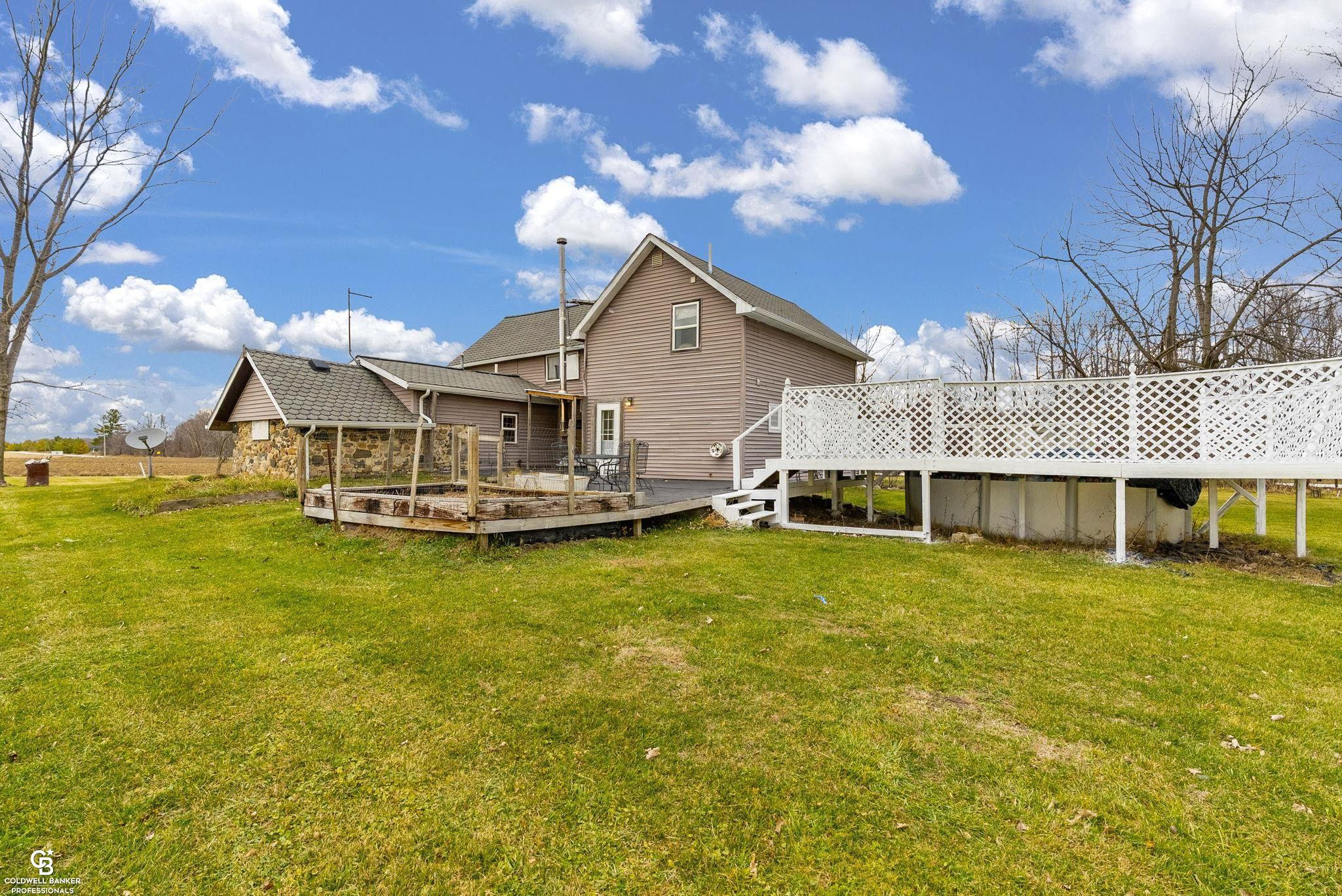 8179 Gibbons Road, Grant, MI 48032 — Photo 8