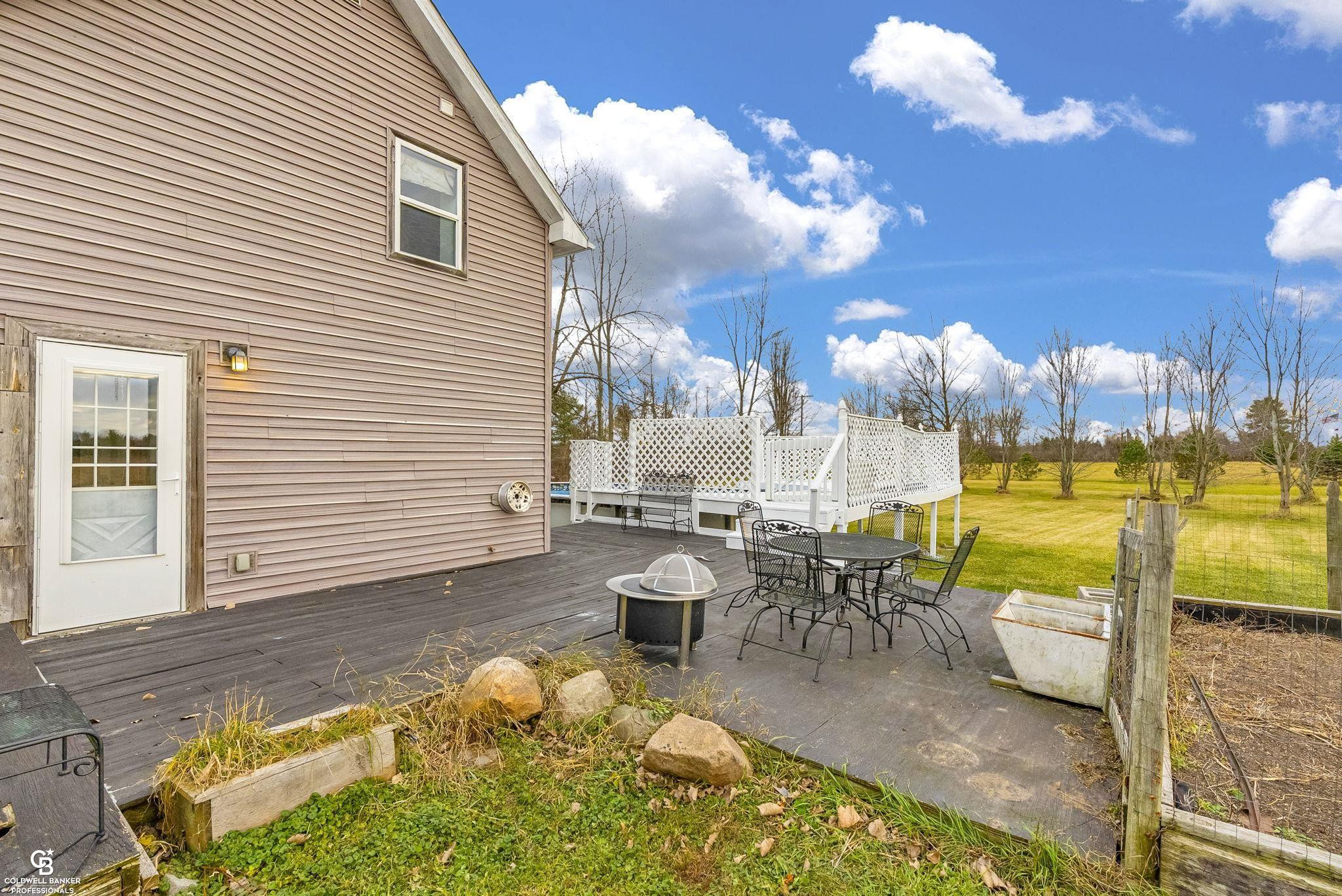 8179 Gibbons Road, Grant, MI 48032 — Photo 9