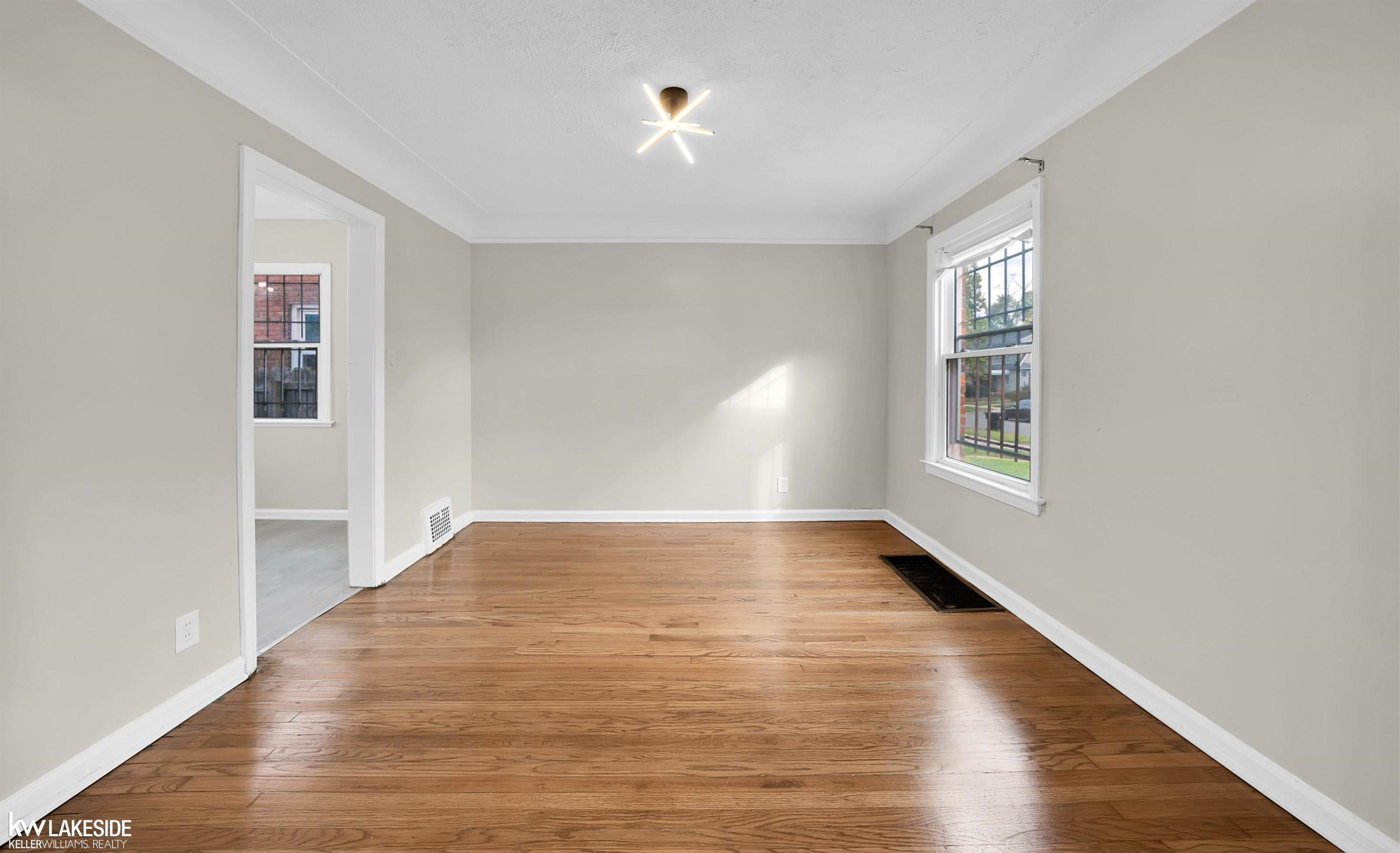 13903 Cloverlawn Avenue, Detroit, MI 48238 — Photo 8
