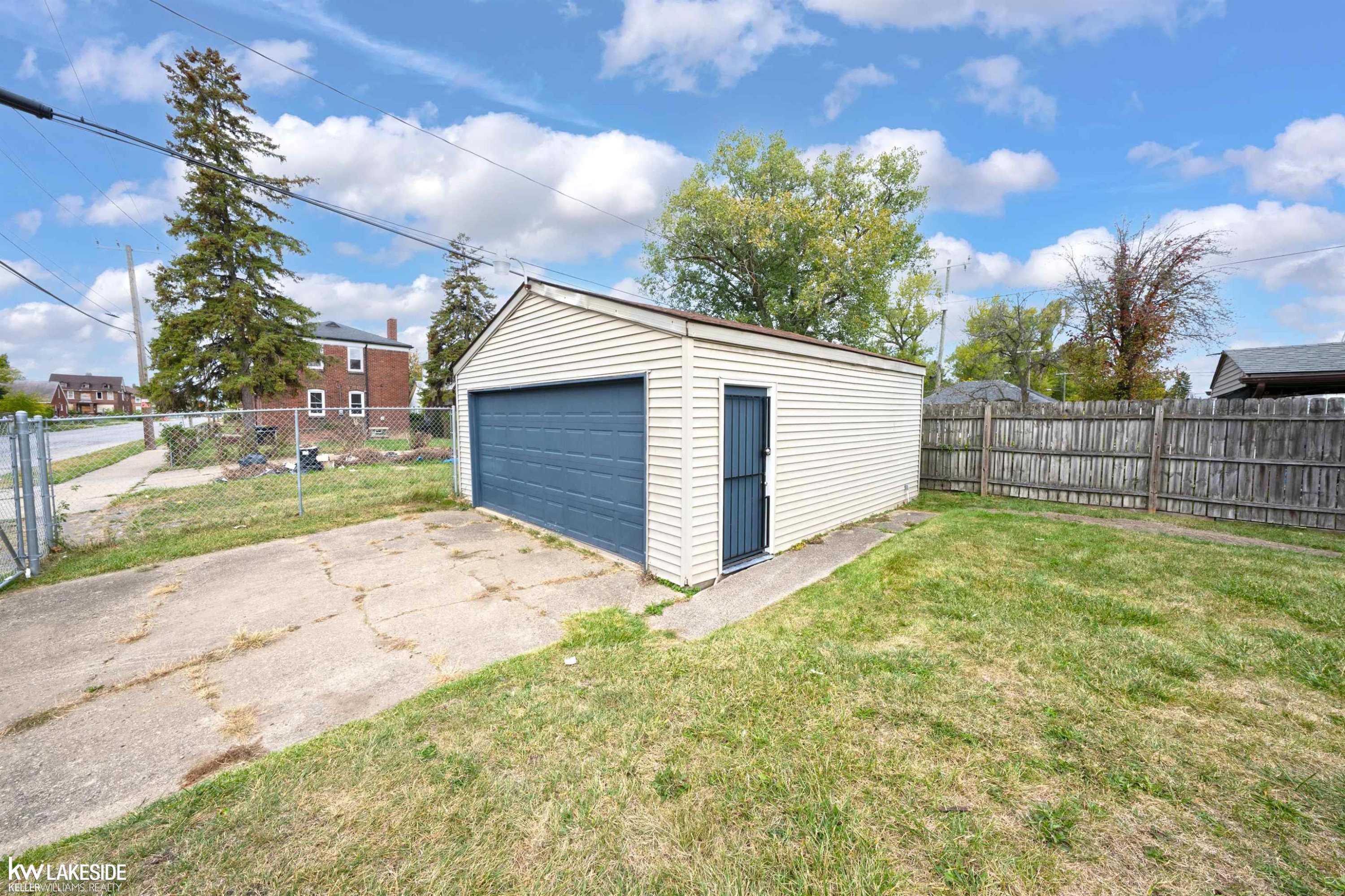 13903 Cloverlawn Avenue, Detroit, MI 48238 — Photo 33
