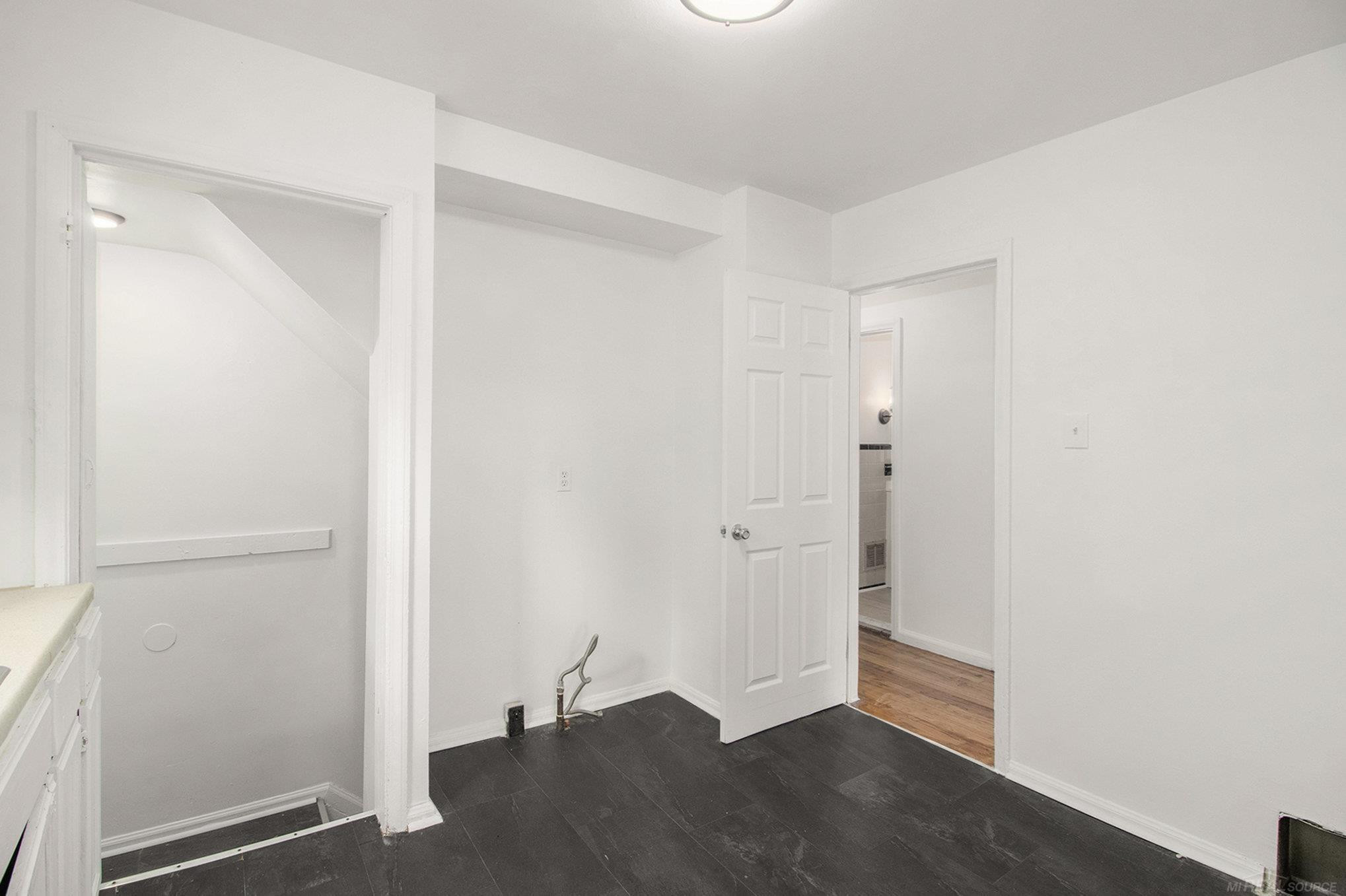 9909 Asbury Park, Detroit, MI 48227 — Photo 8