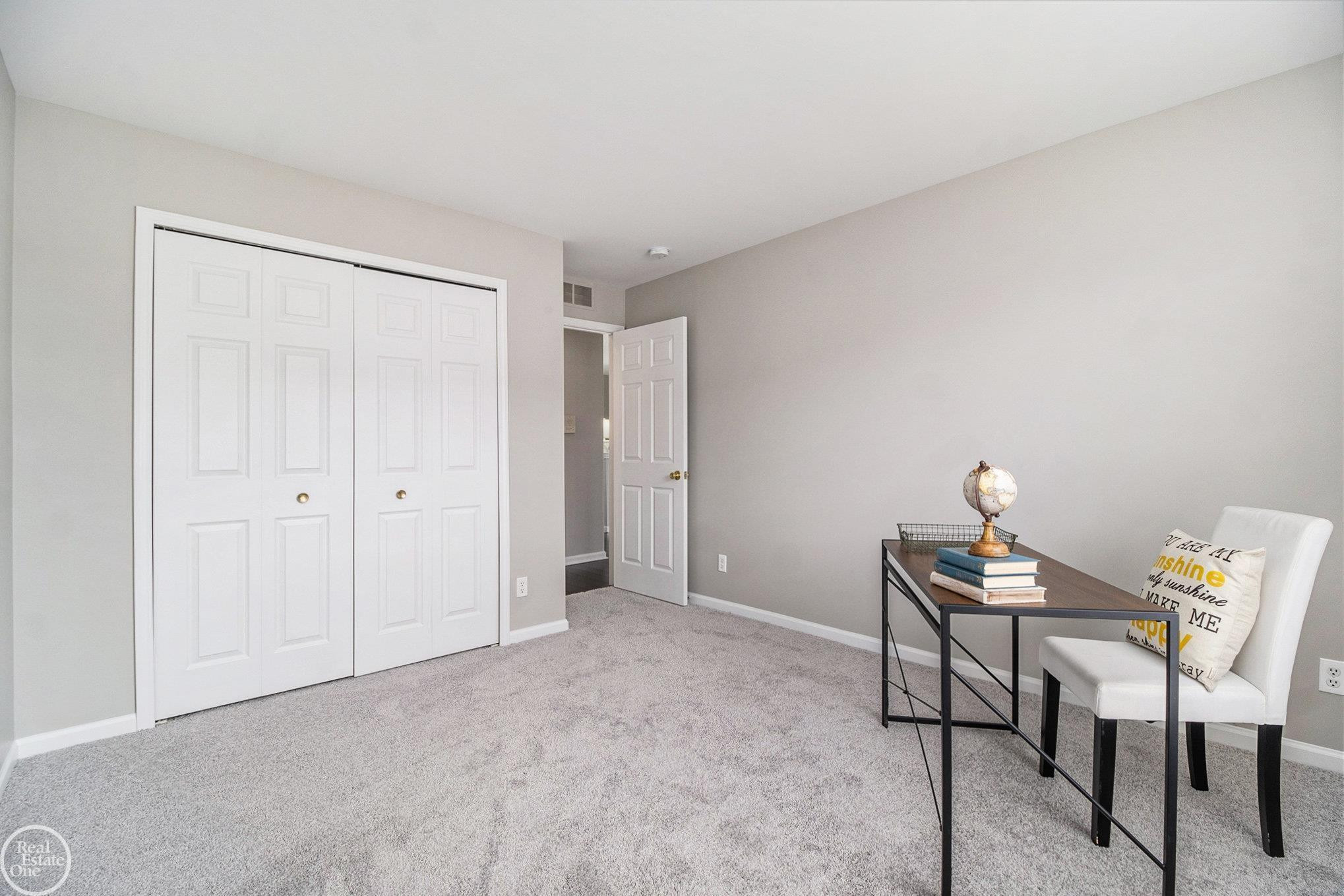 1895 flagstone Circle, Rochester, MI 48307 — Photo 12