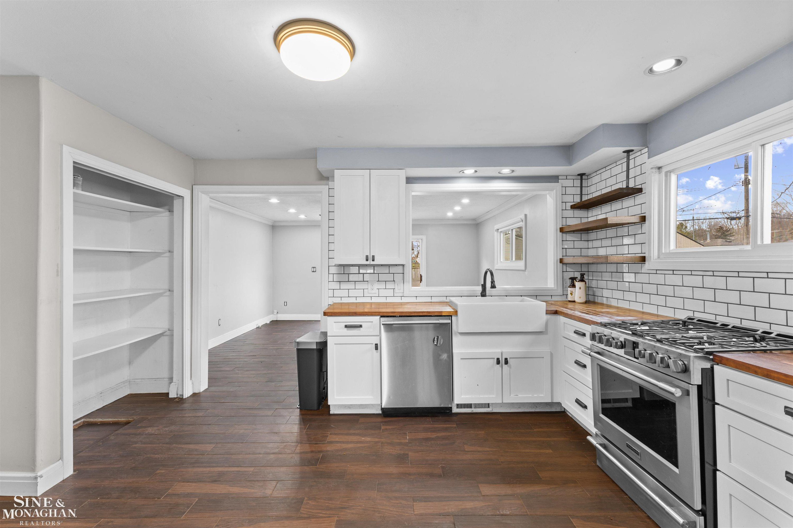 50697 ELSEY Street, New Baltimore, MI 48047 — Photo 2