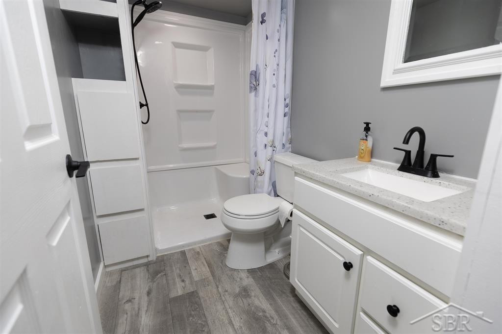 110 Cass Street, Houghton, MI 48629 — Photo 17