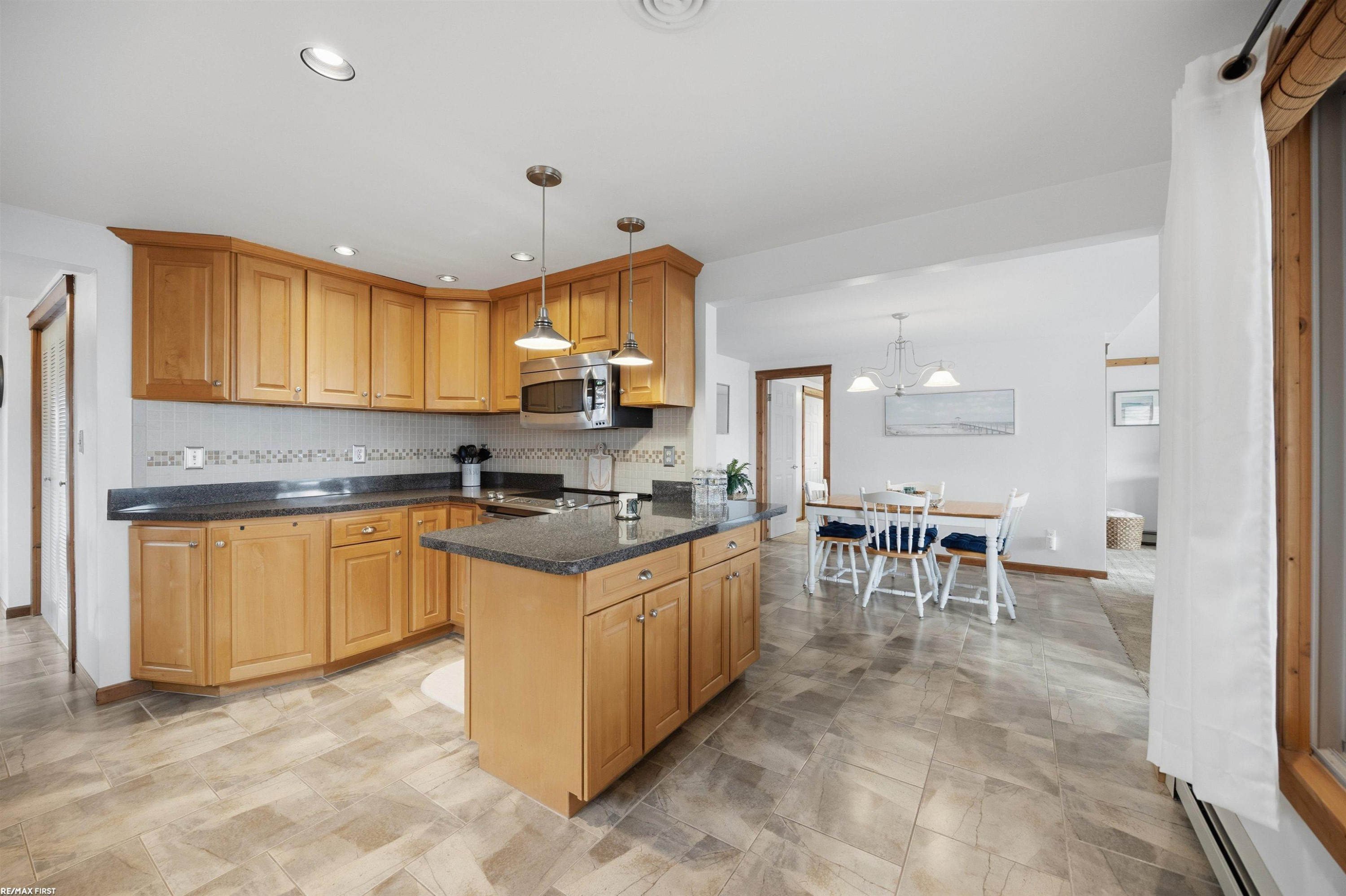 8401 River Road, MI — Photo 12