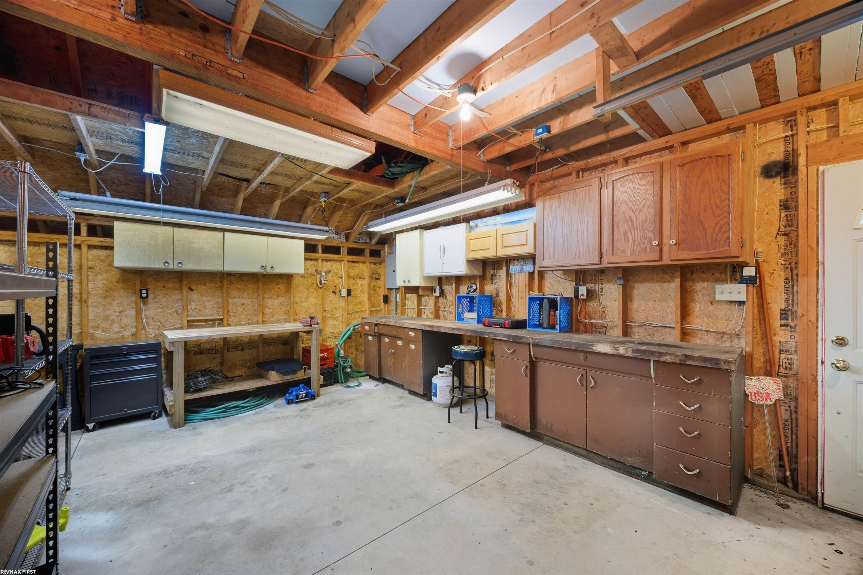 8401 River Road, MI — Photo 47