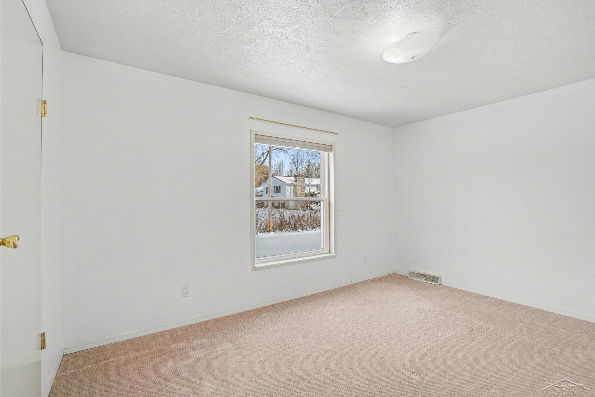 4030 Maloney Road, Pinconning, MI 48650 — Photo 15