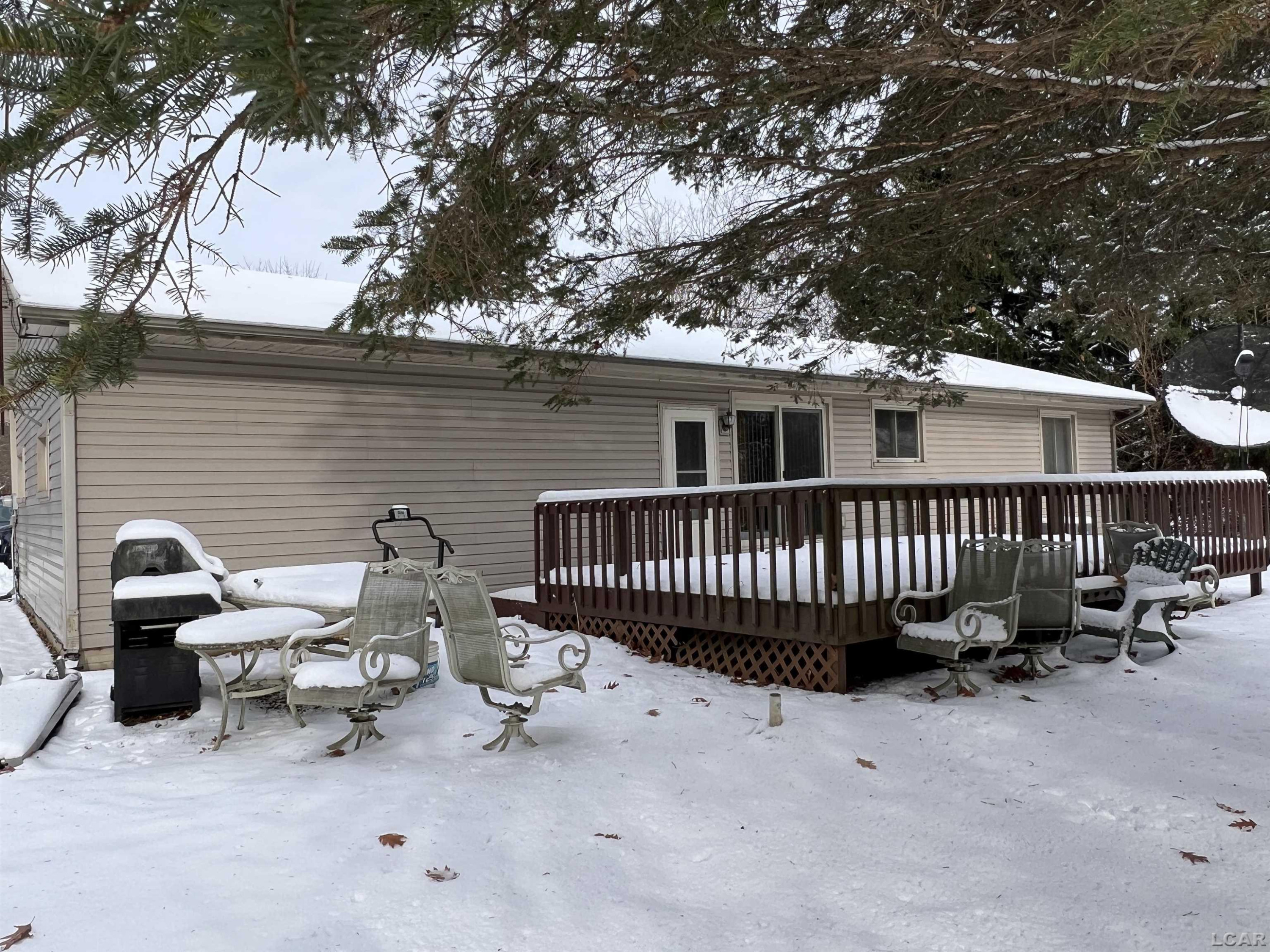 10801 Siam Court, Brooklyn, MI 49230 — Photo 2