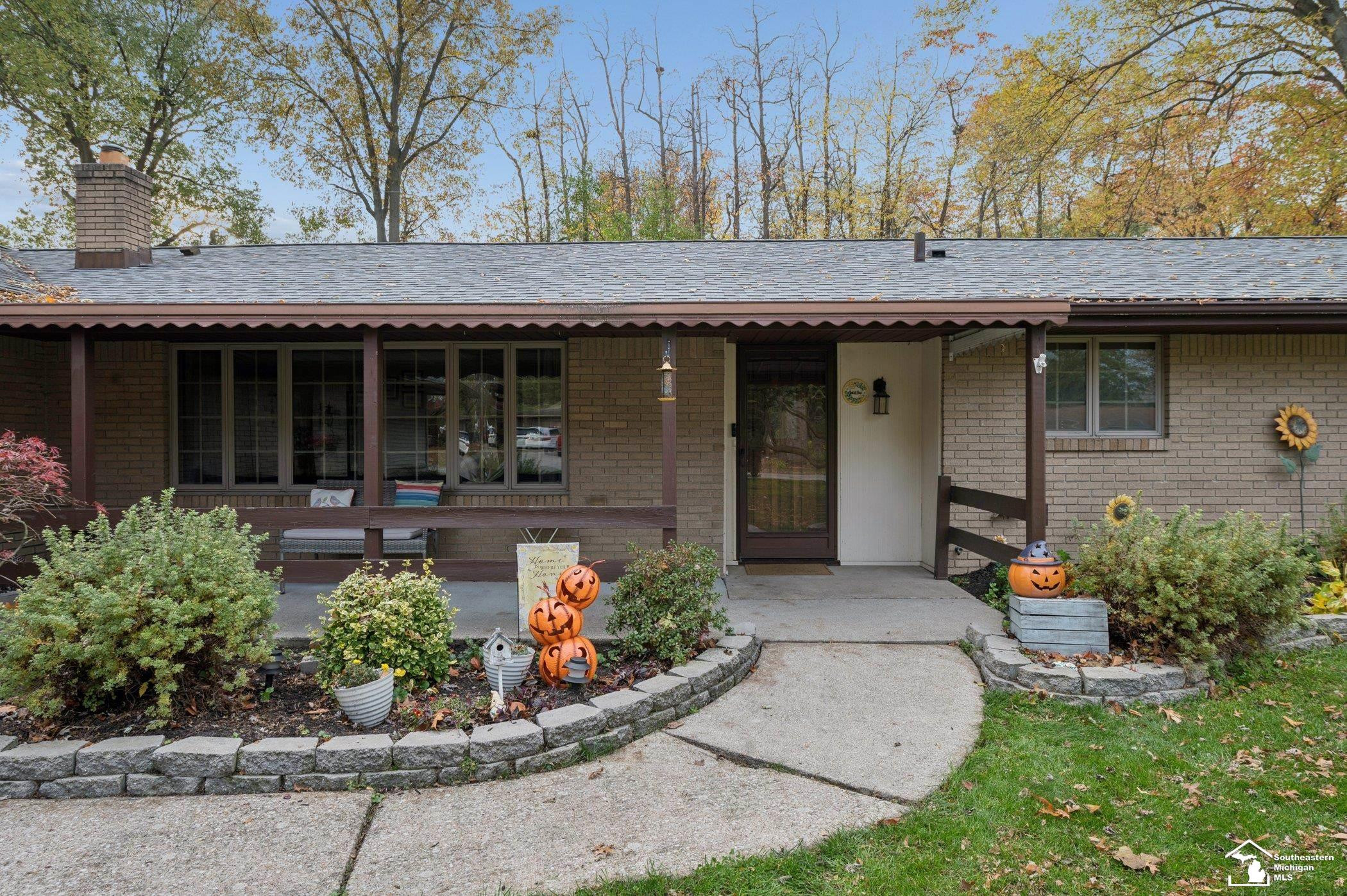 7227 Kenilworth Drive, Lambertville, MI 48144 — Photo 3