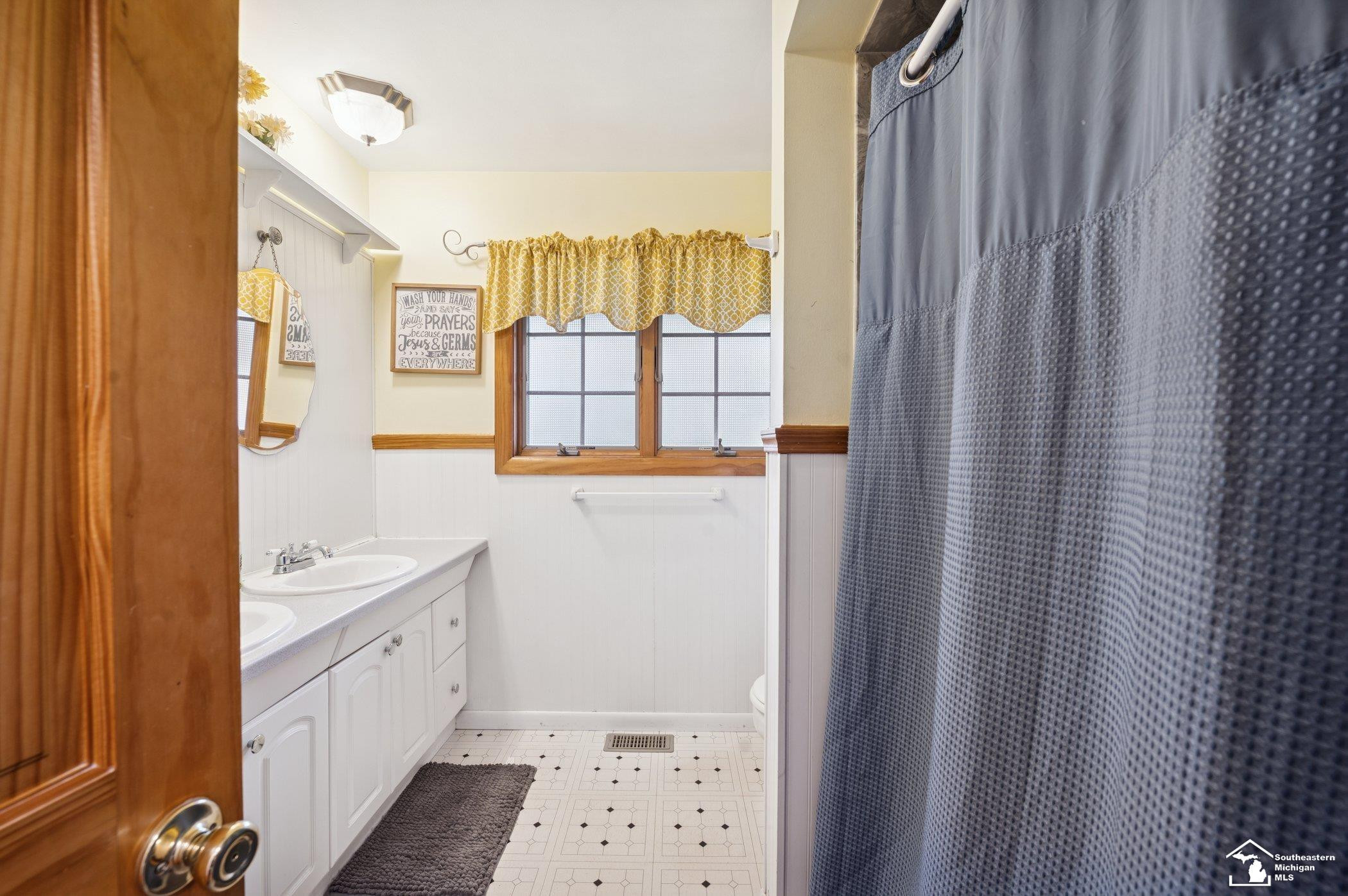 7227 Kenilworth Drive, Lambertville, MI 48144 — Photo 25