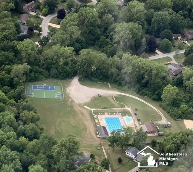 7227 Kenilworth Drive, Lambertville, MI 48144 — Photo 44