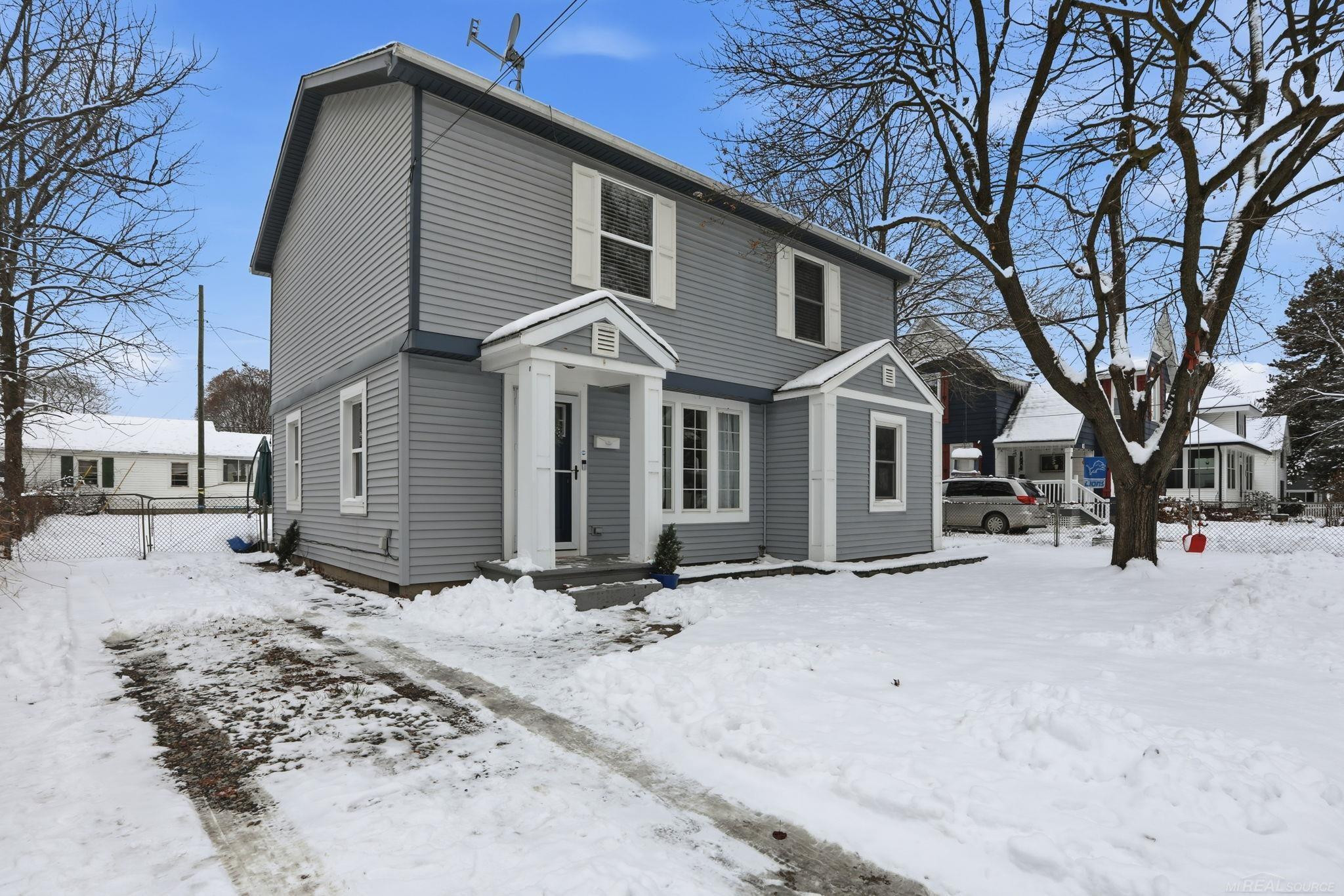 21 N Andrews Street, Lake Orion, MI 48362 — Photo 2