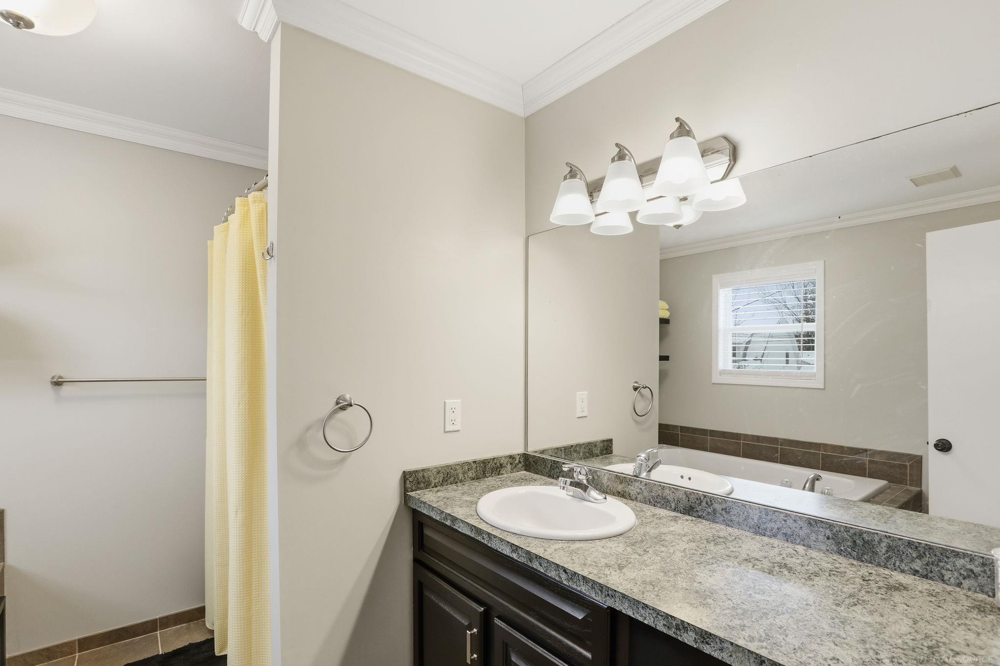 21 N Andrews Street, Lake Orion, MI 48362 — Photo 18