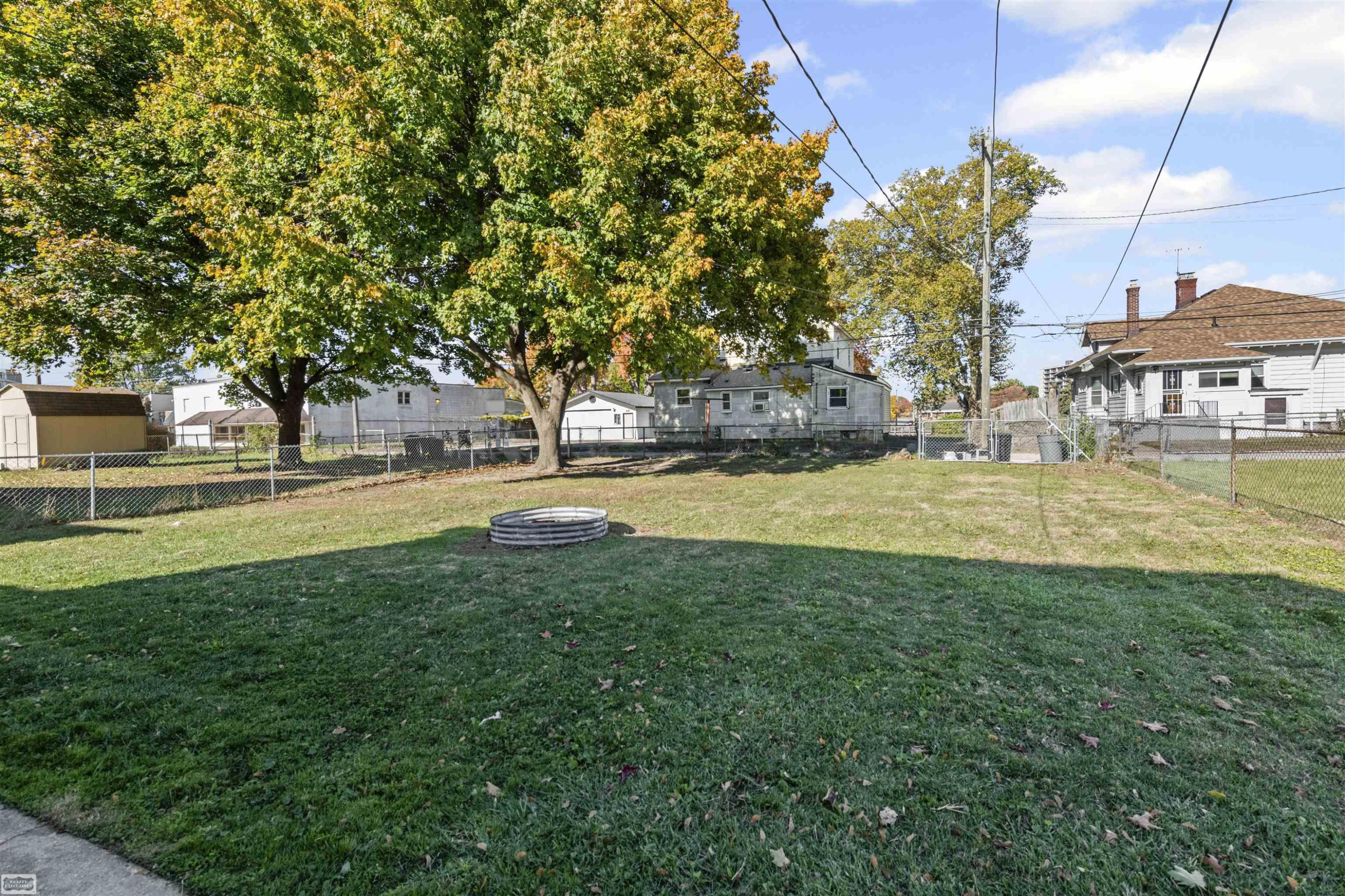 35 Michigan Avenue, Mount Clemens, MI 48043 — Photo 18