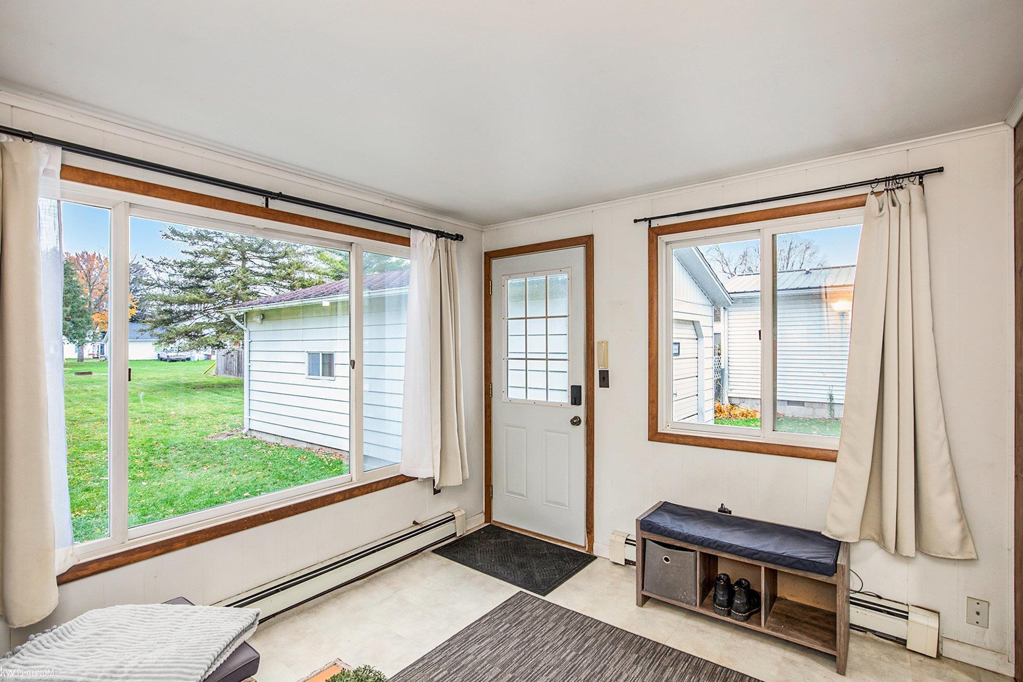 122 Gaige Street, Croswell, MI 48422 — Photo 4