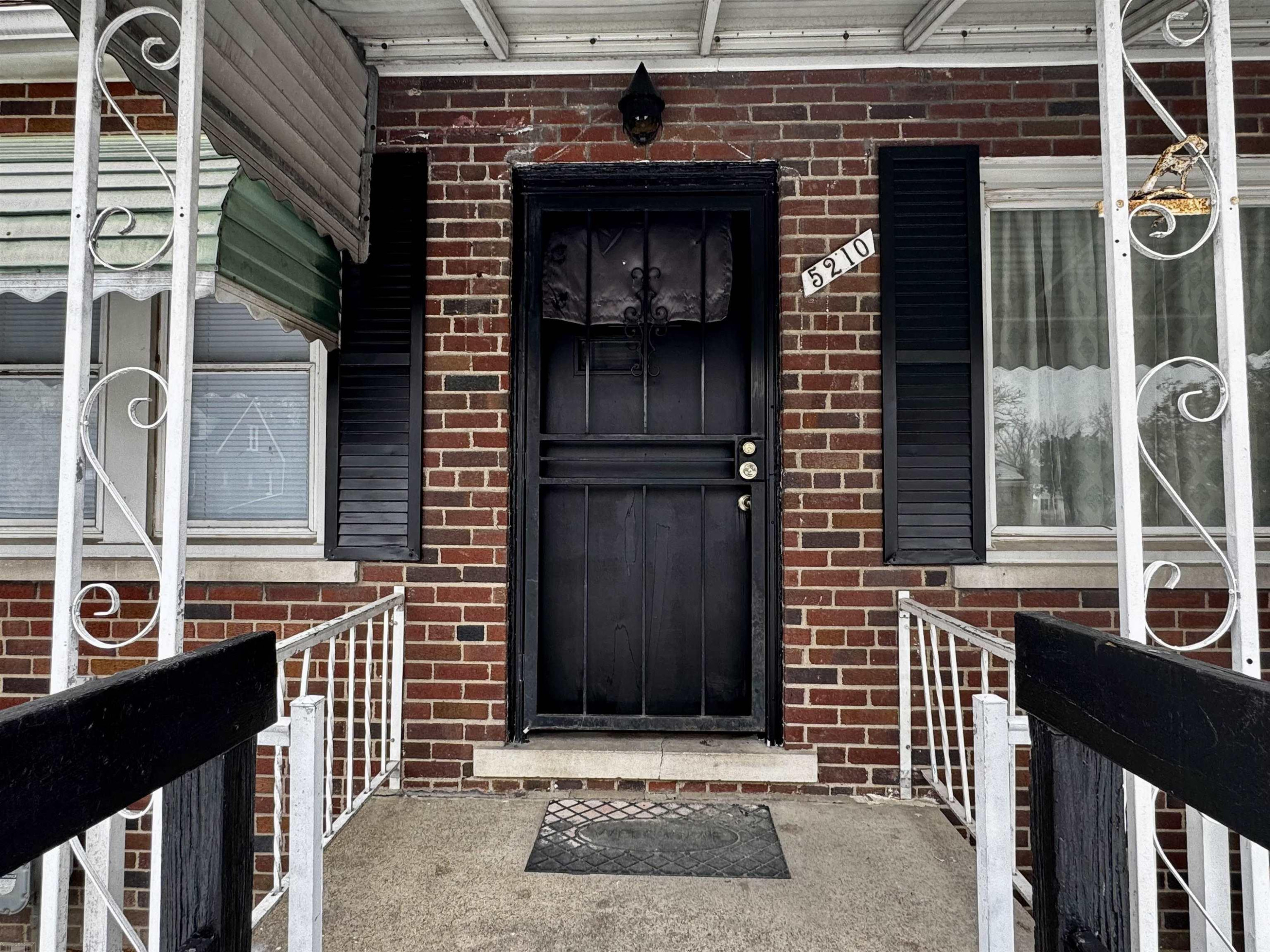 5210 Farmbrook Street, Detroit, MI 48224 — Photo 7