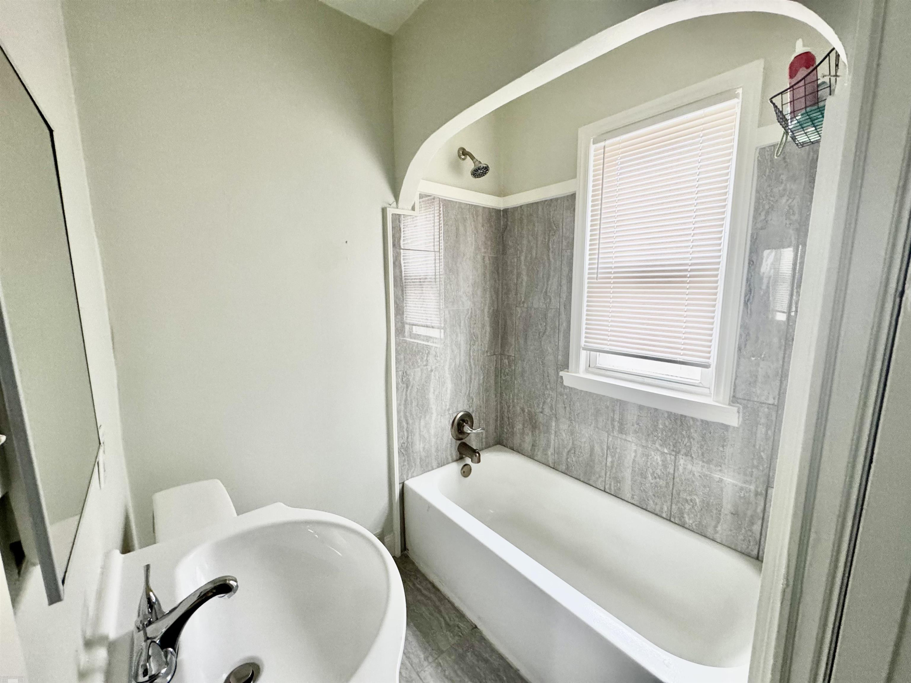 5210 Farmbrook Street, Detroit, MI 48224 — Photo 17