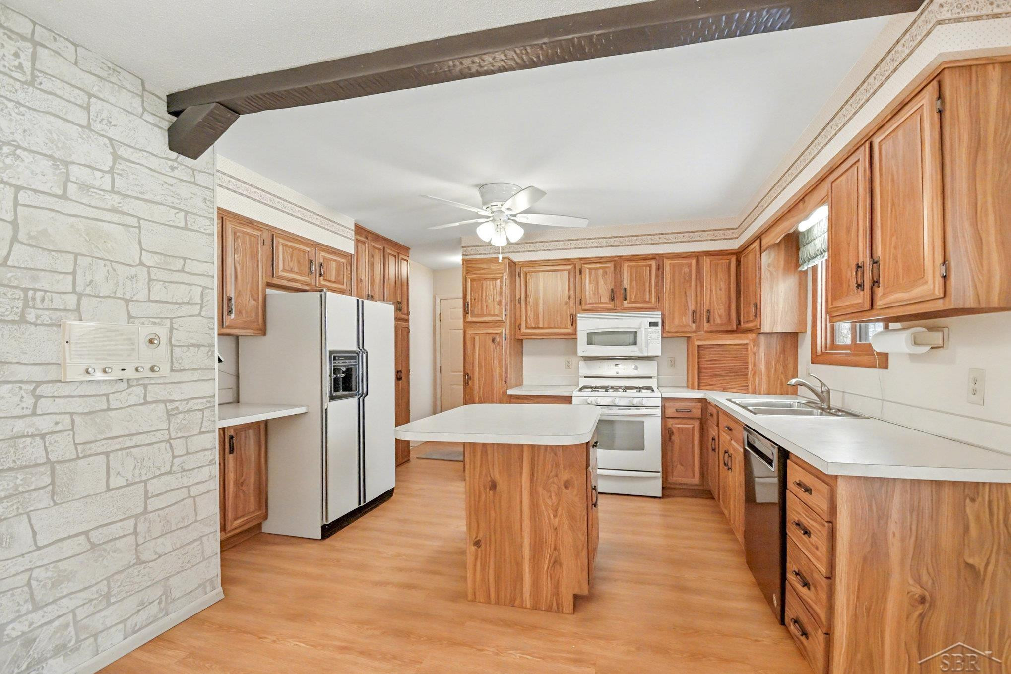 2347 Amelith Road, Bay City, MI 48706 — Photo 2